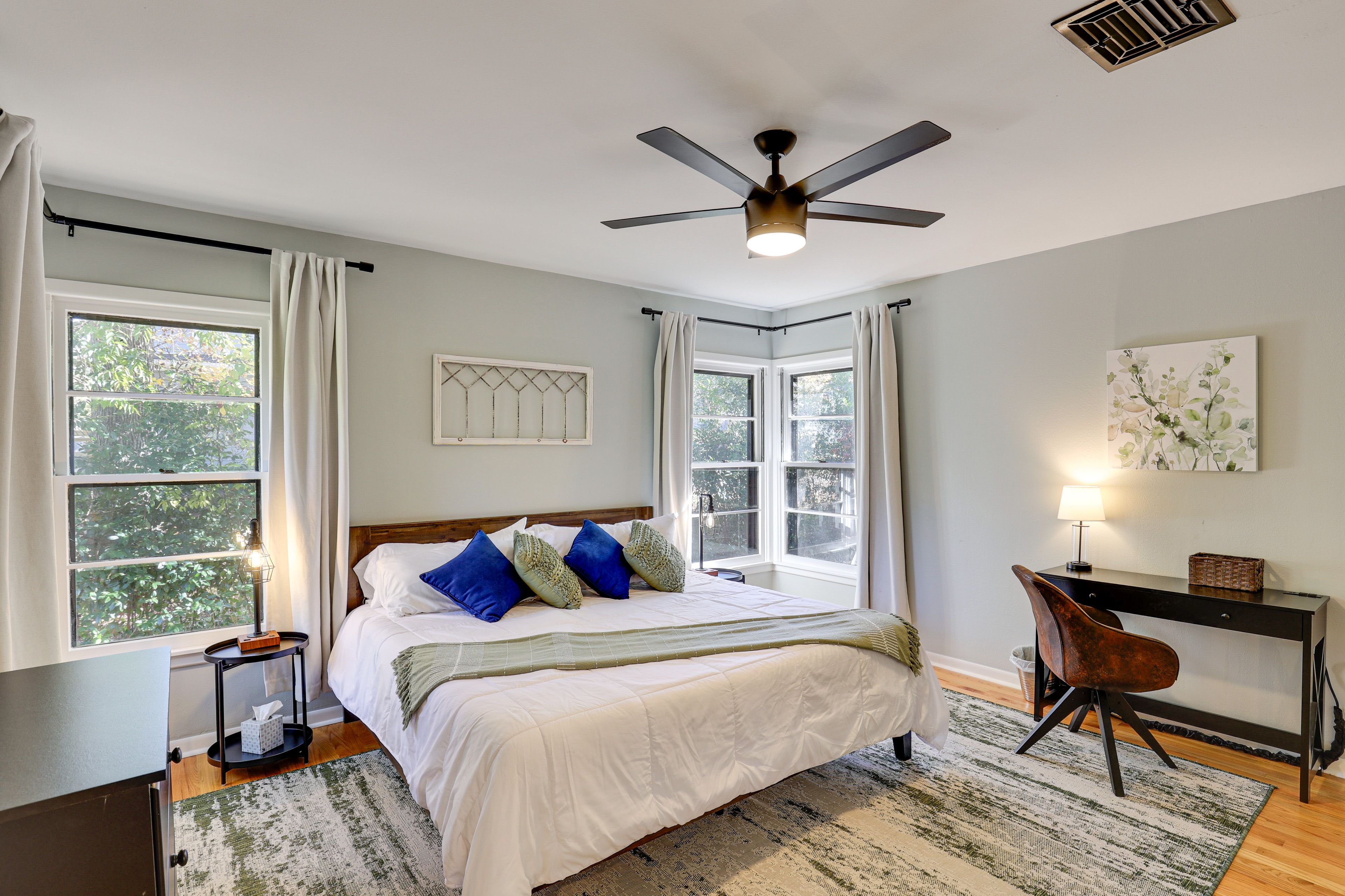 Bedroom 1 | King Bed | Linens Provided