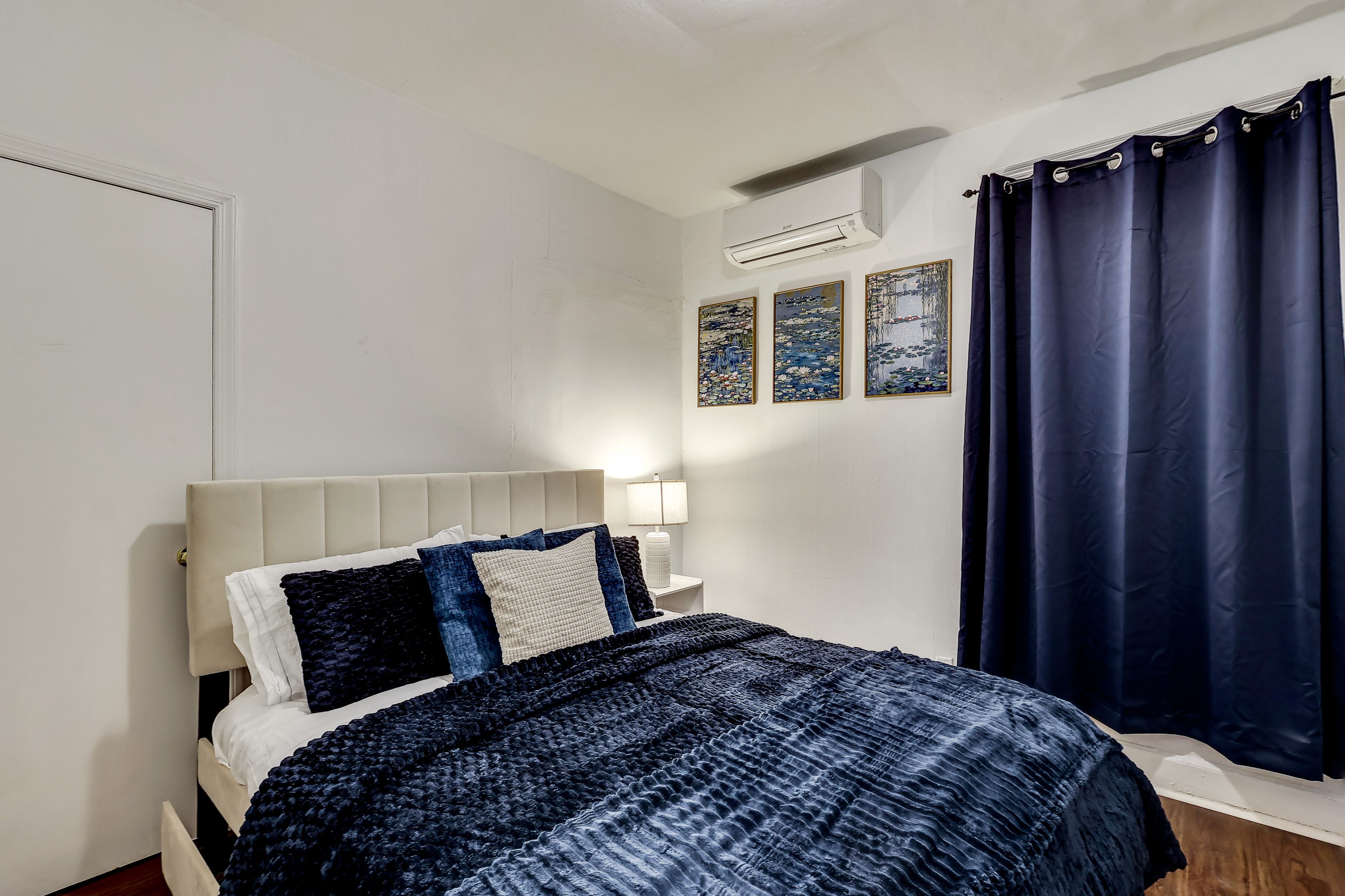 Bedroom 2 | Queen Bed