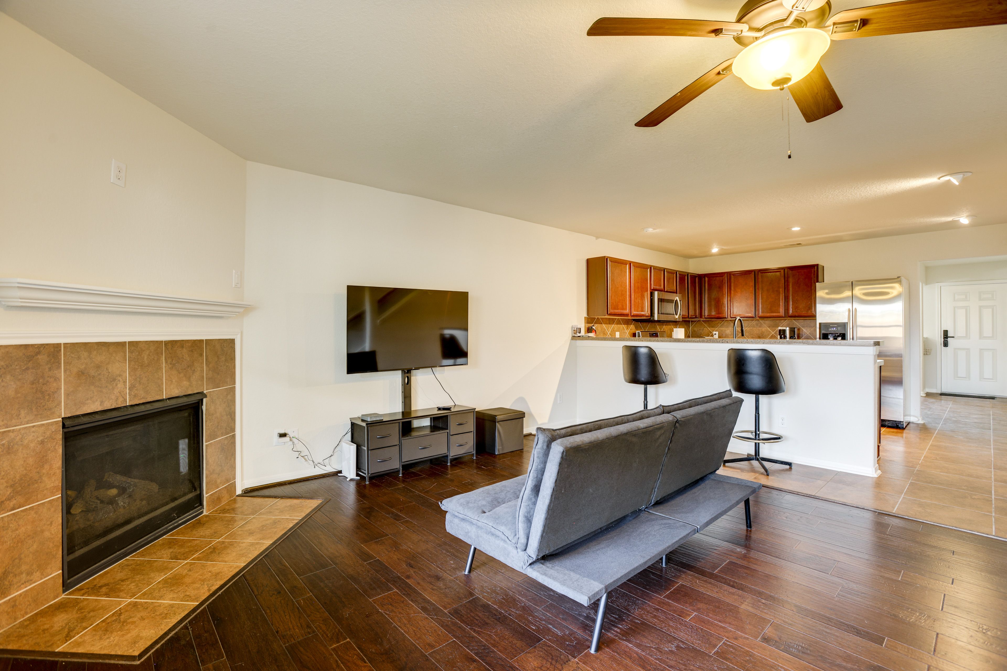 Living Room | 1st Floor | Free WiFi