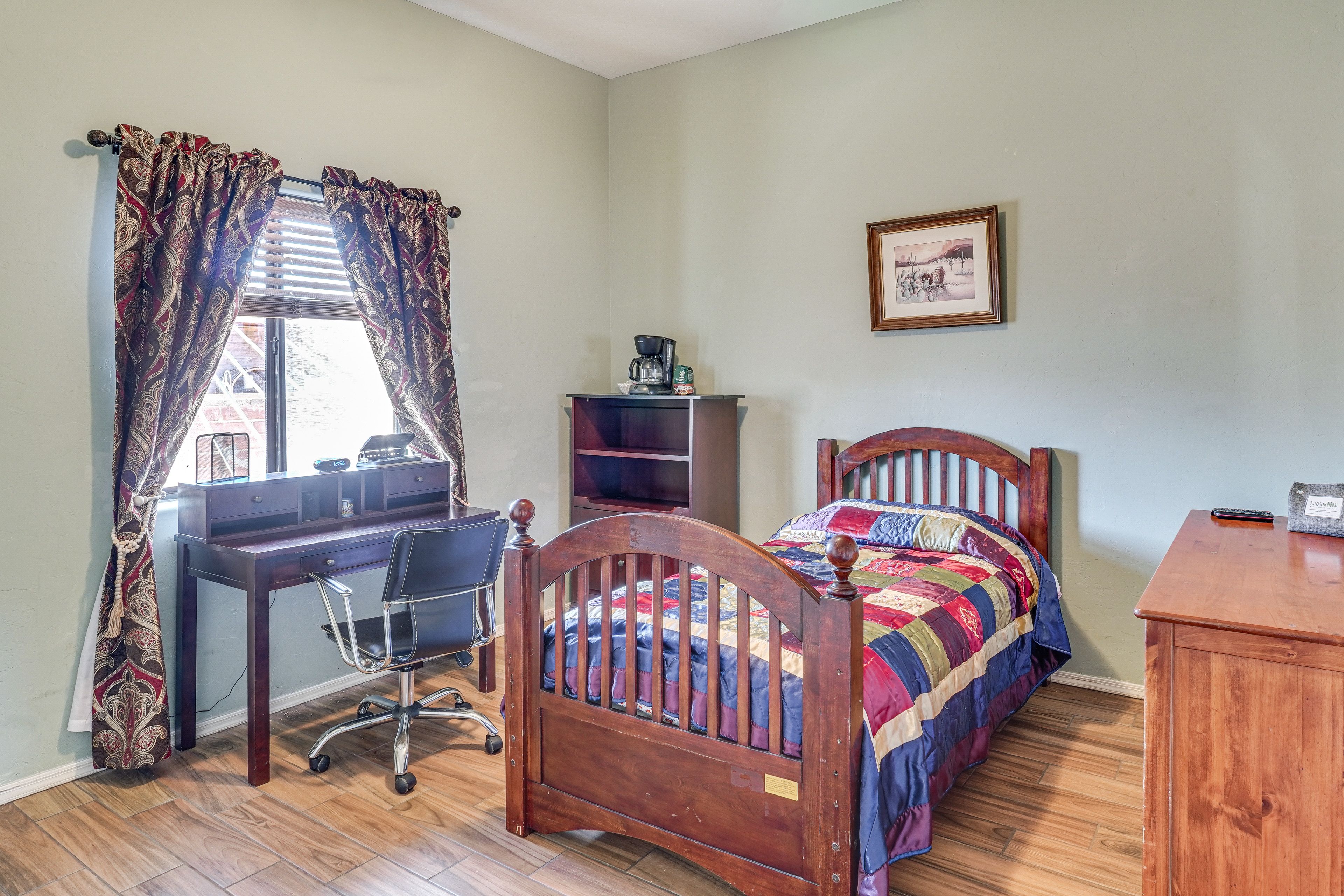 Bedroom 1 | Twin Bed