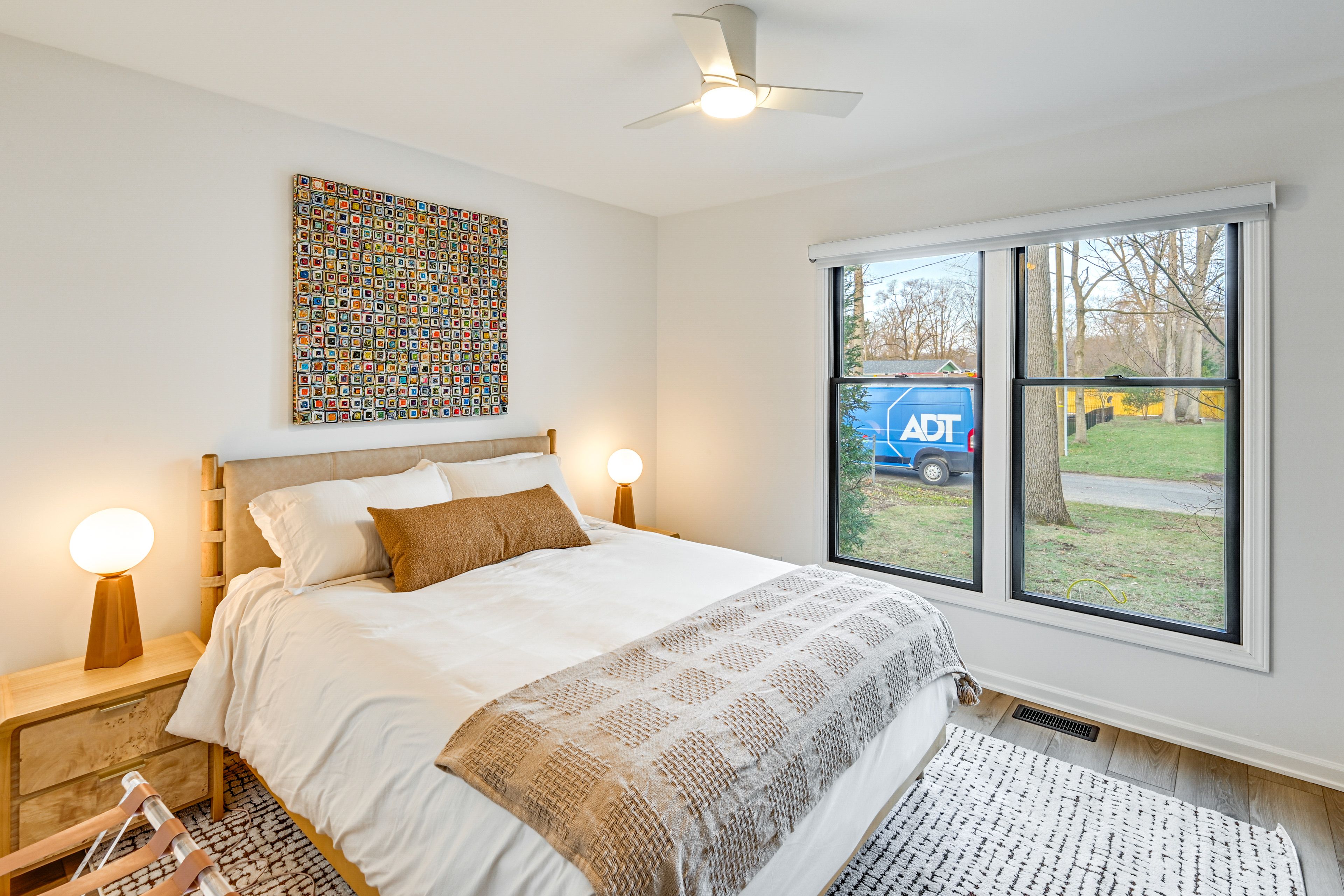 Bedroom 2 | Queen Bed | 1st Floor