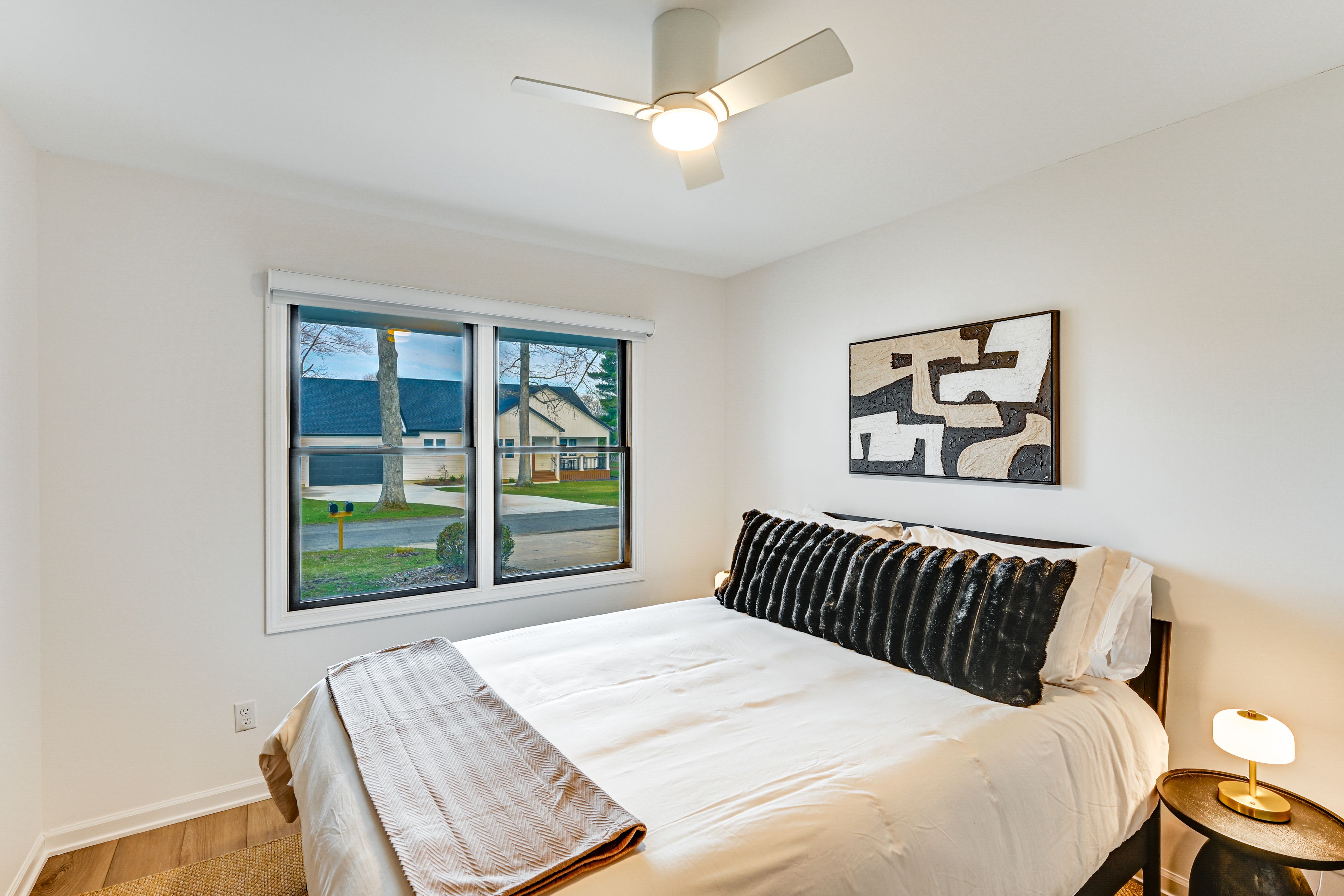 Bedroom 3 | Queen Bed | 1st Floor