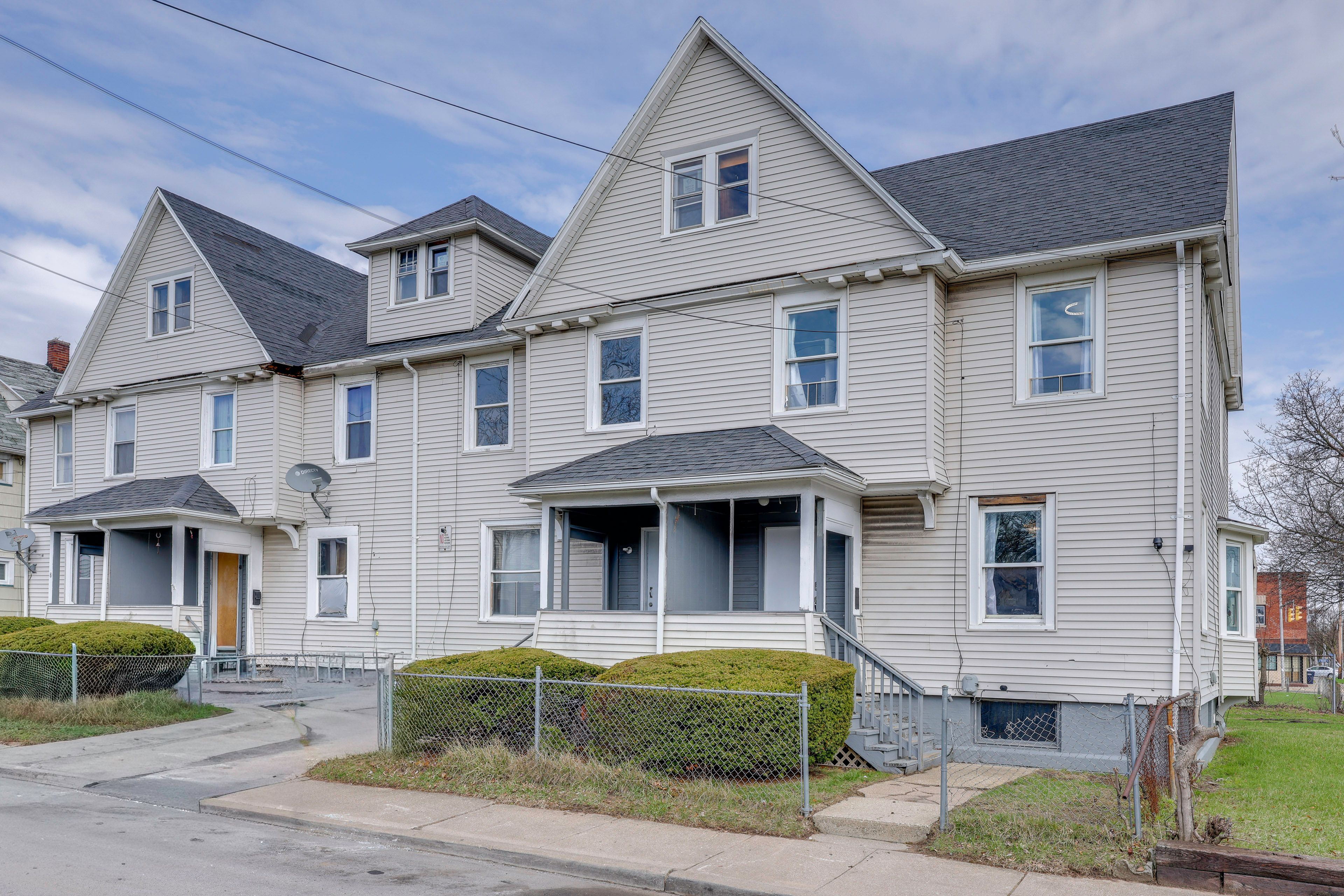 Property Exterior | Backyard (4 Vehicles) | Free Street Parking