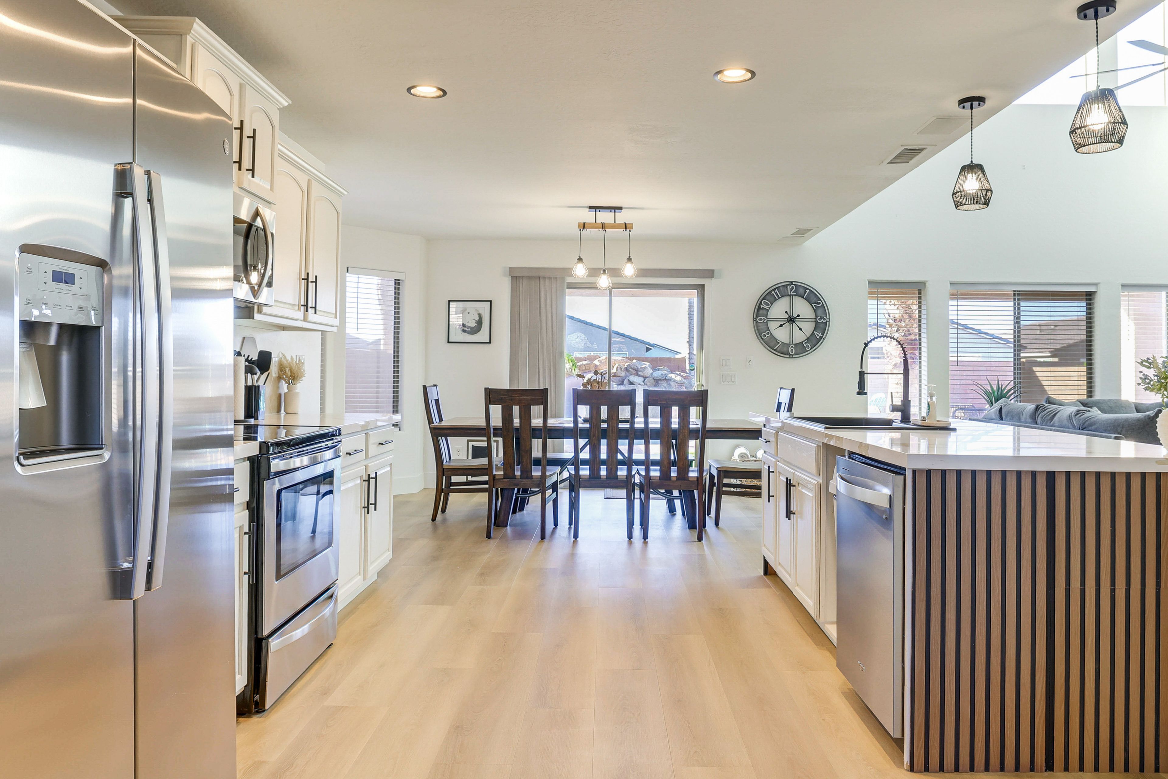 Kitchen & Dining Area | Open Interior | Free WiFi