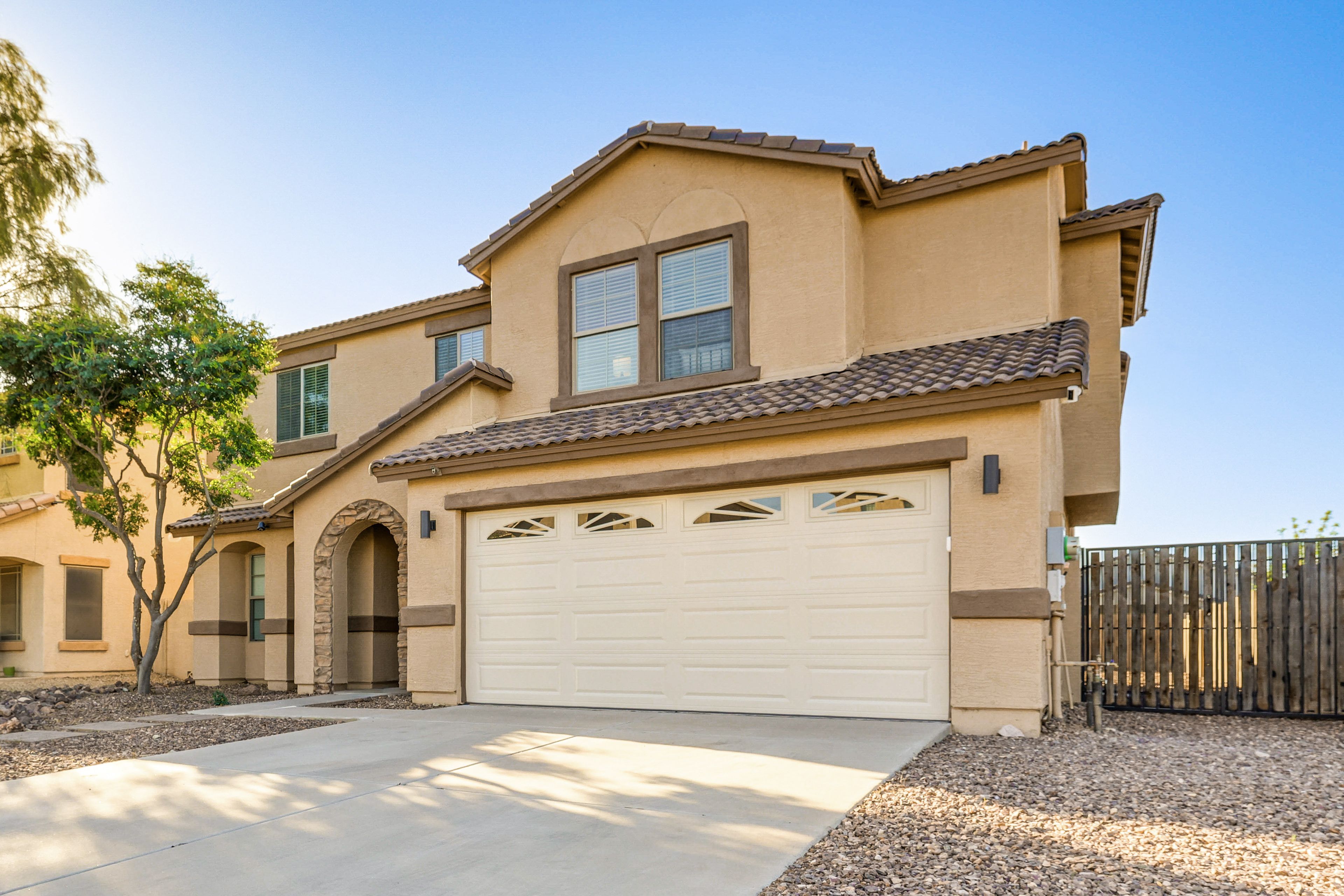 Parking | Driveway (2 Vehicles) | Free Street Parking | No Garage Access