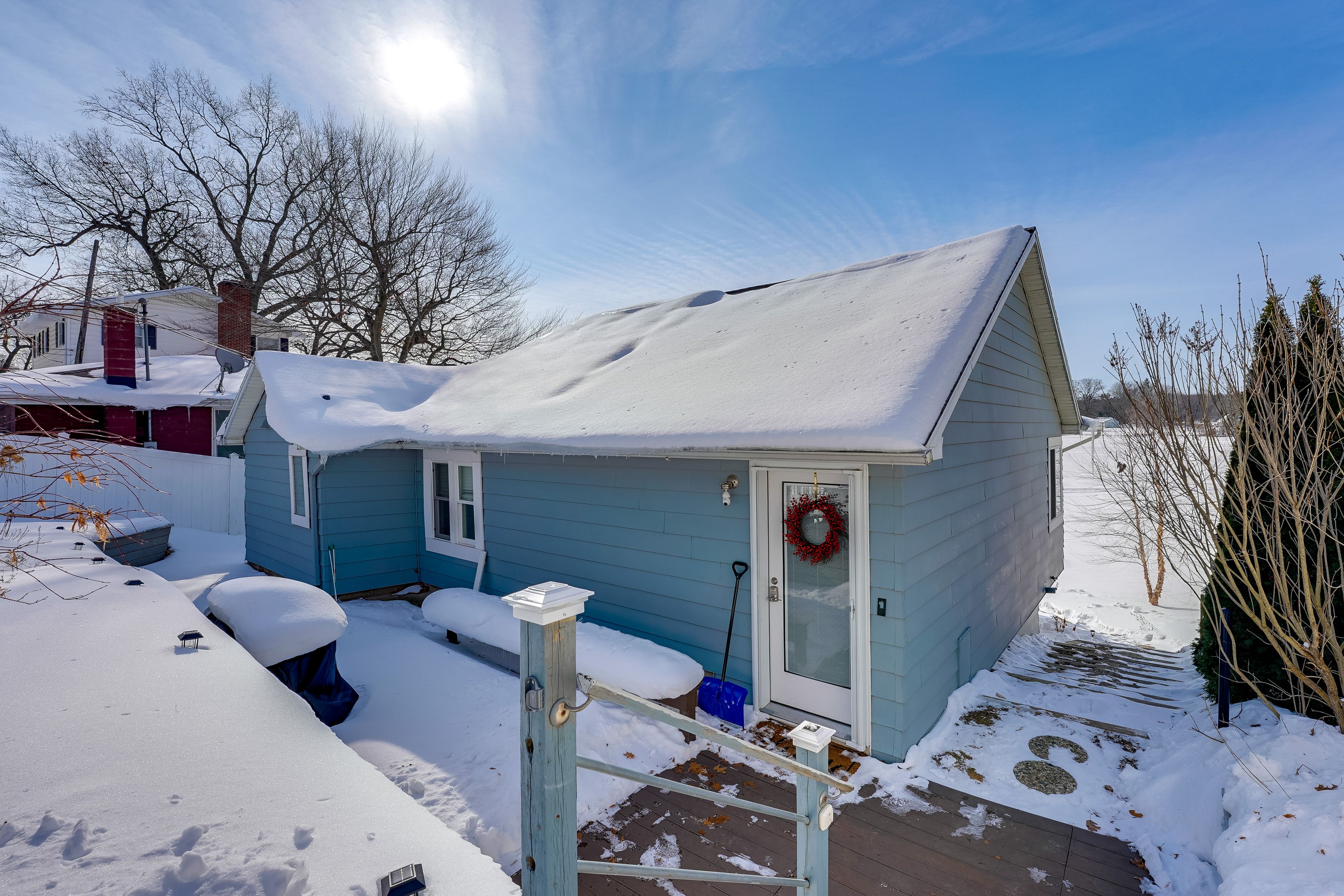 Parking | Driveway (2 Vehicles) | In Front of Property (2 Vehicles)