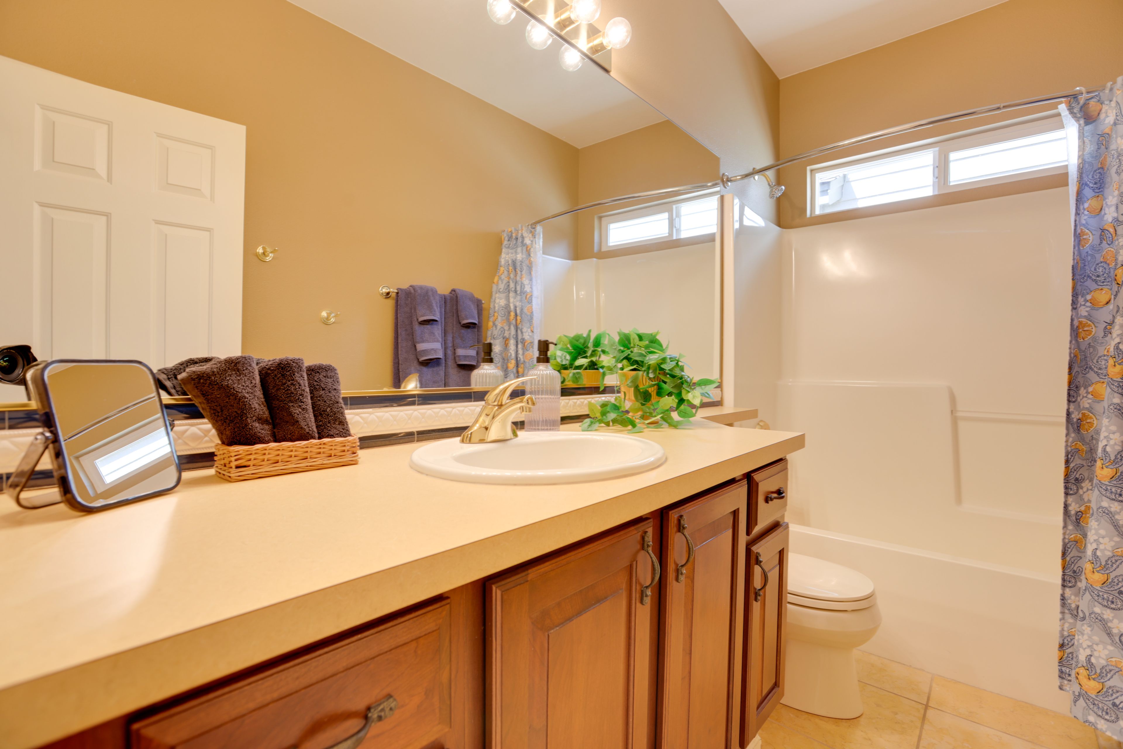 Full Bath