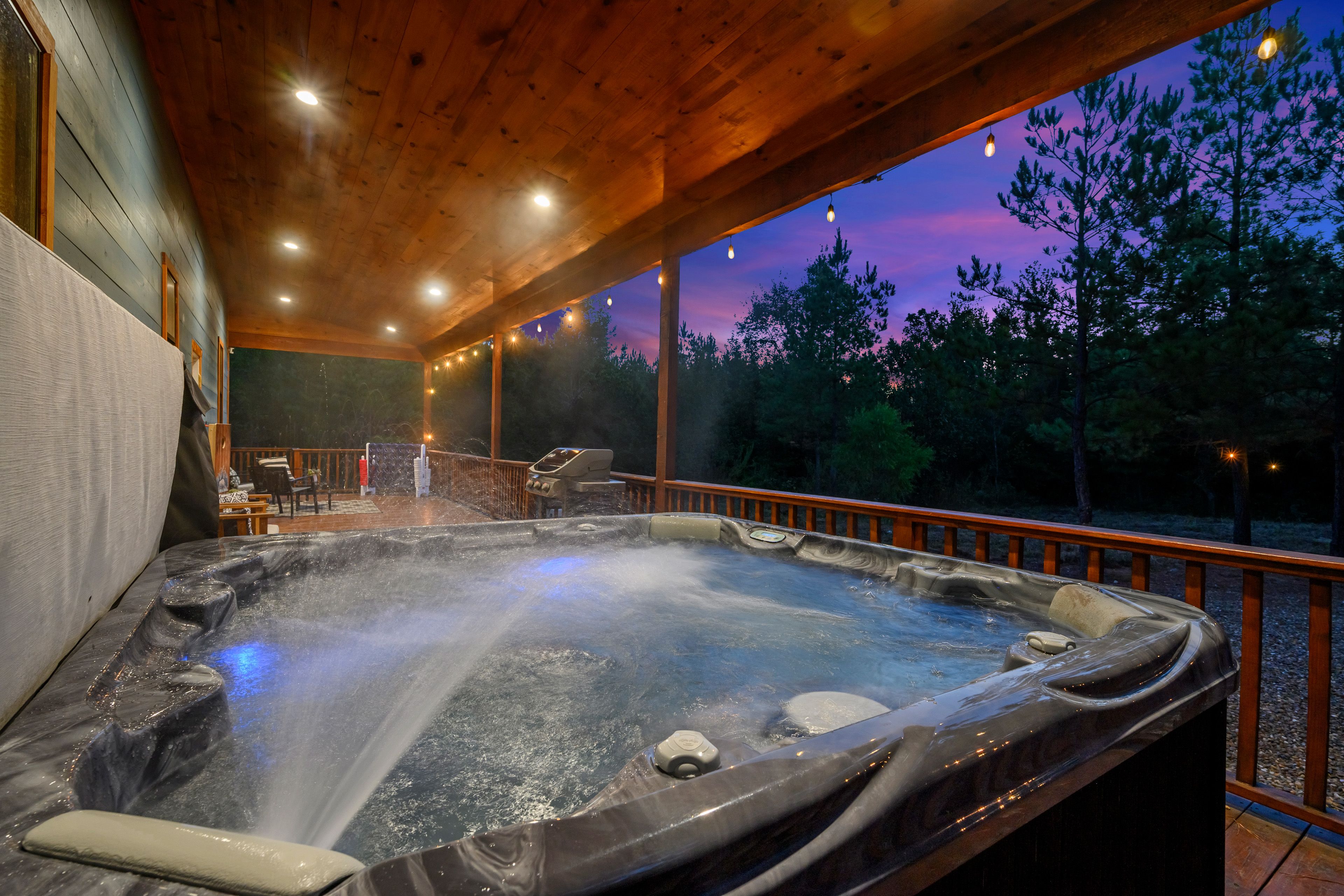 Private Deck | Hot Tub