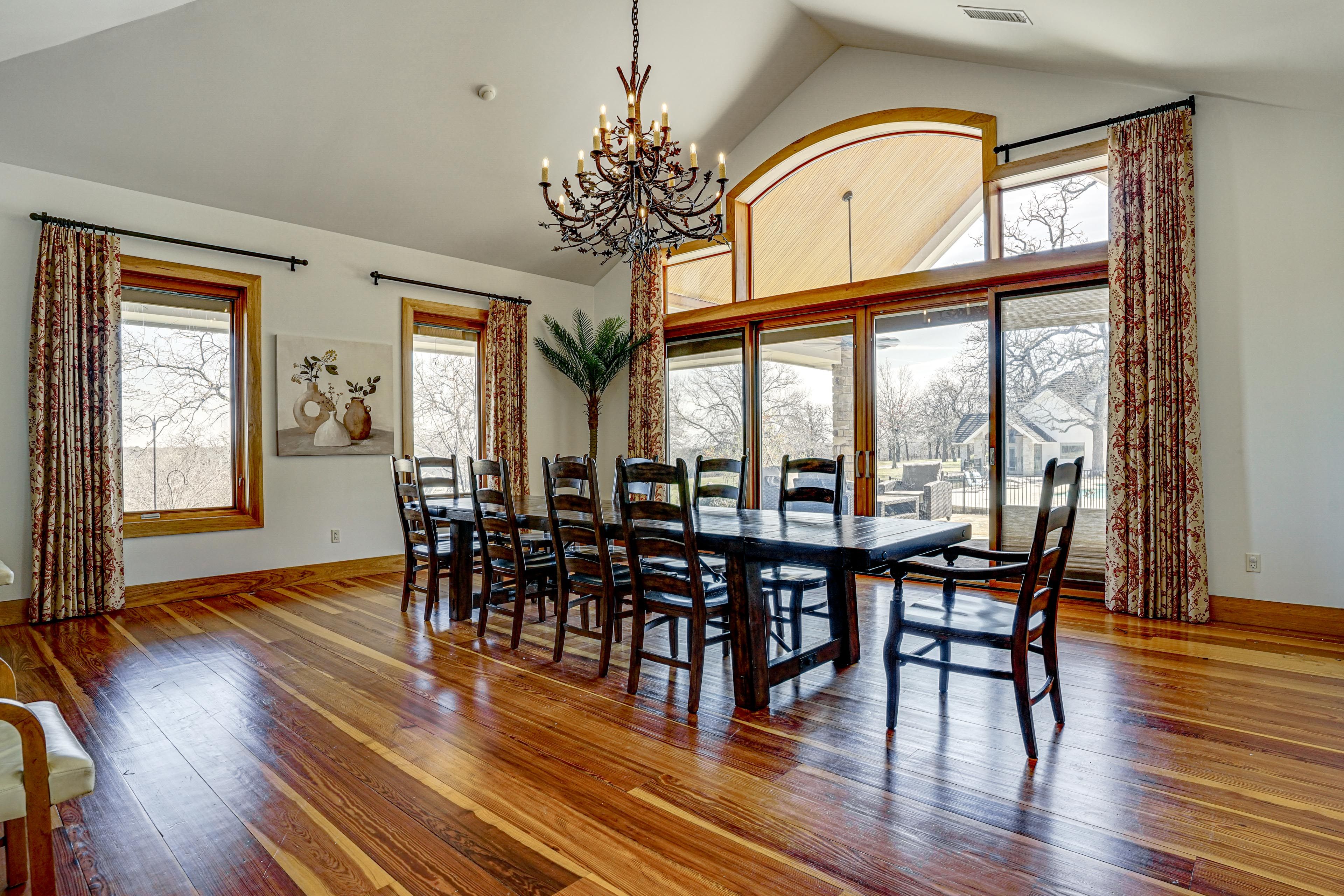Manor | Formal Dining Room | 1st Floor
