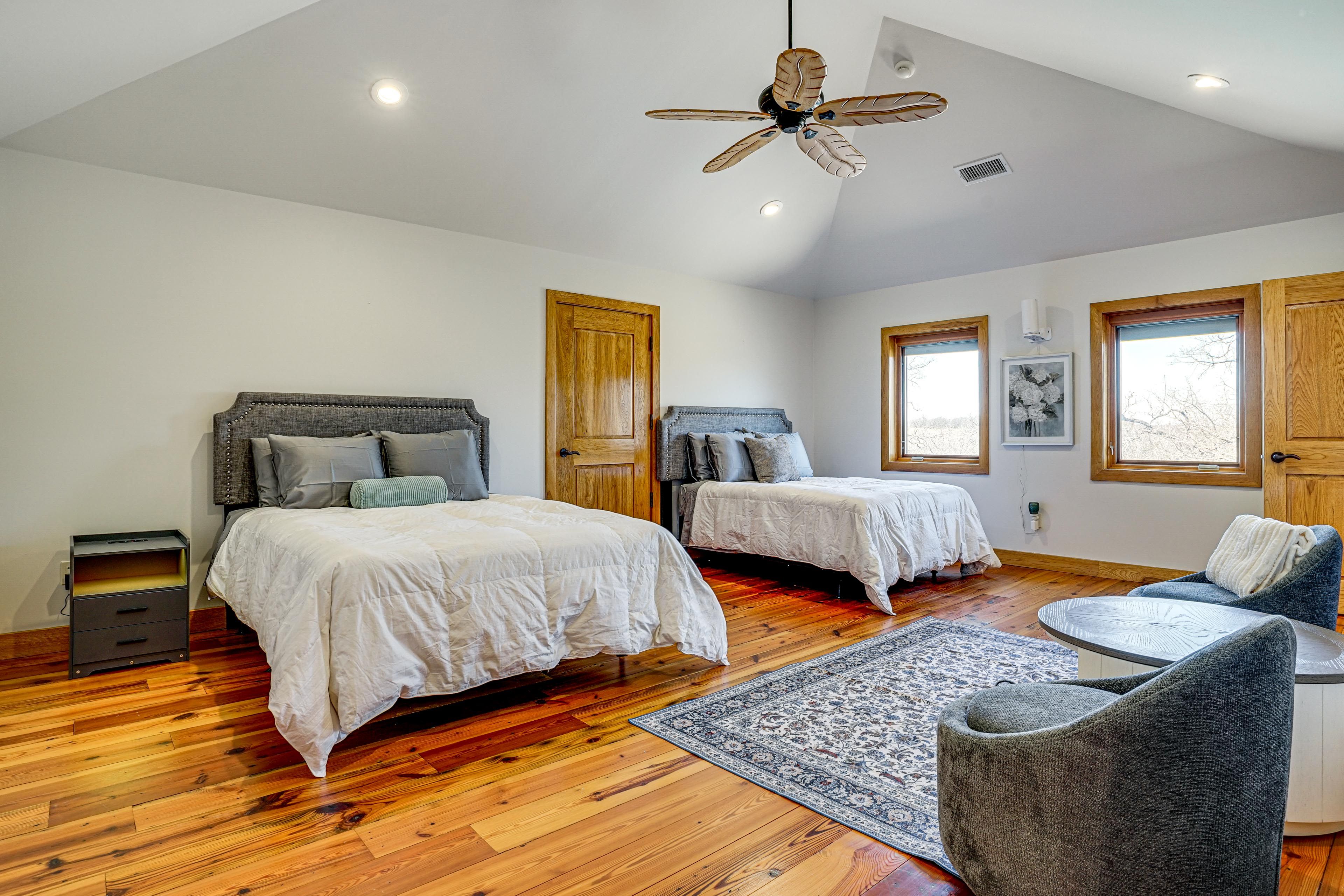 Manor | Bedroom 3 | 2 Queen Beds | 2nd Floor