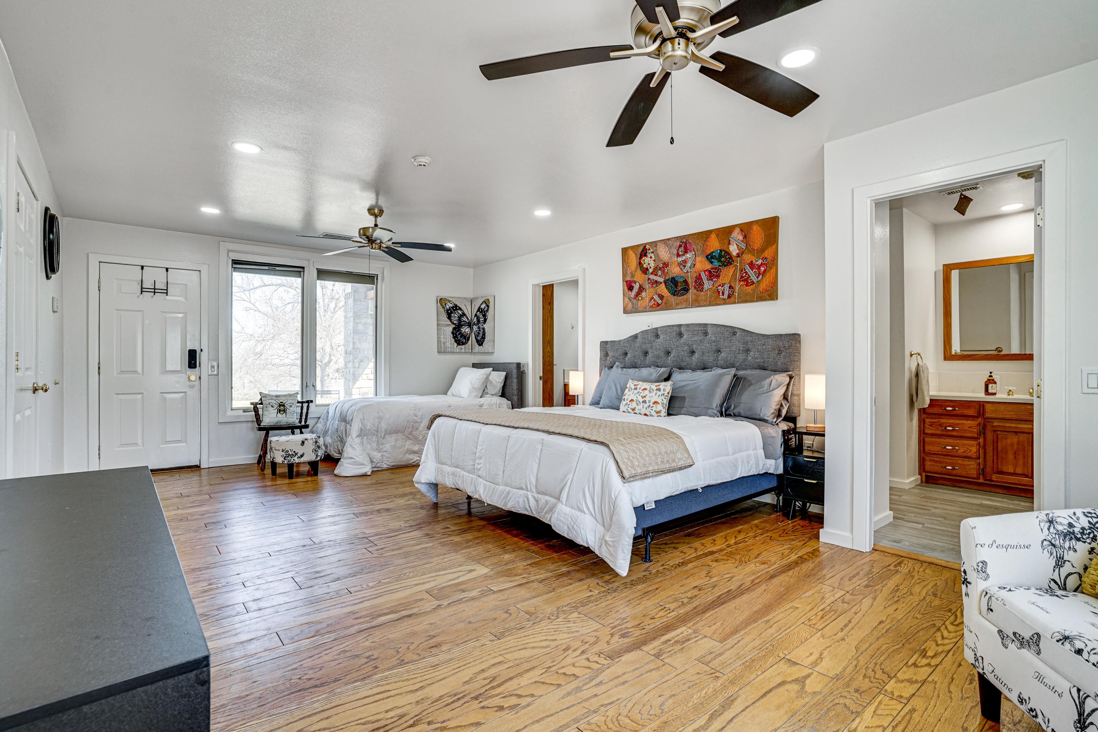 Carriage House | Bedroom 7 | Queen Bed | Twin Bed | 1st Floor