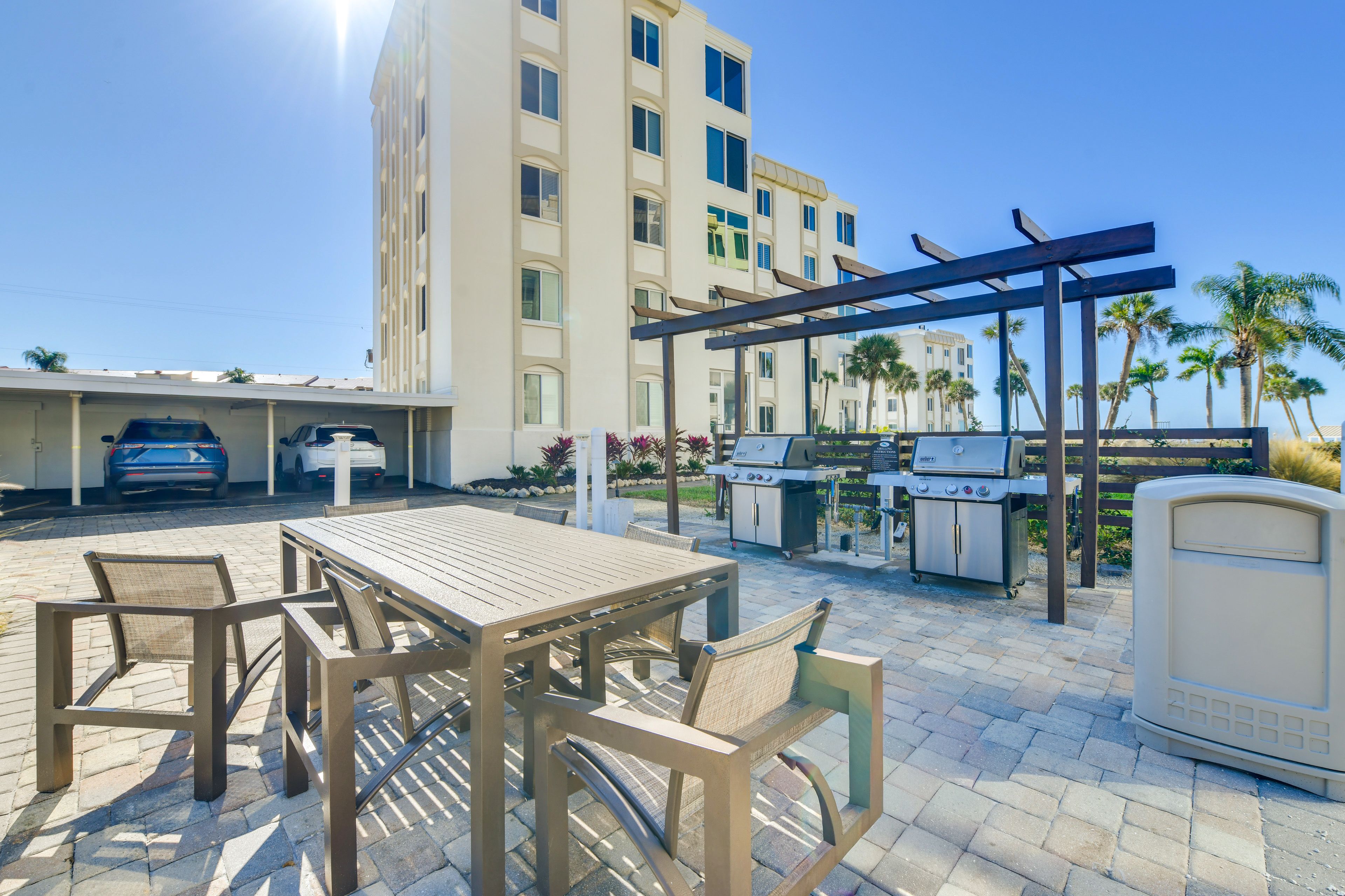 Island House Beach Resort | Community Amenities