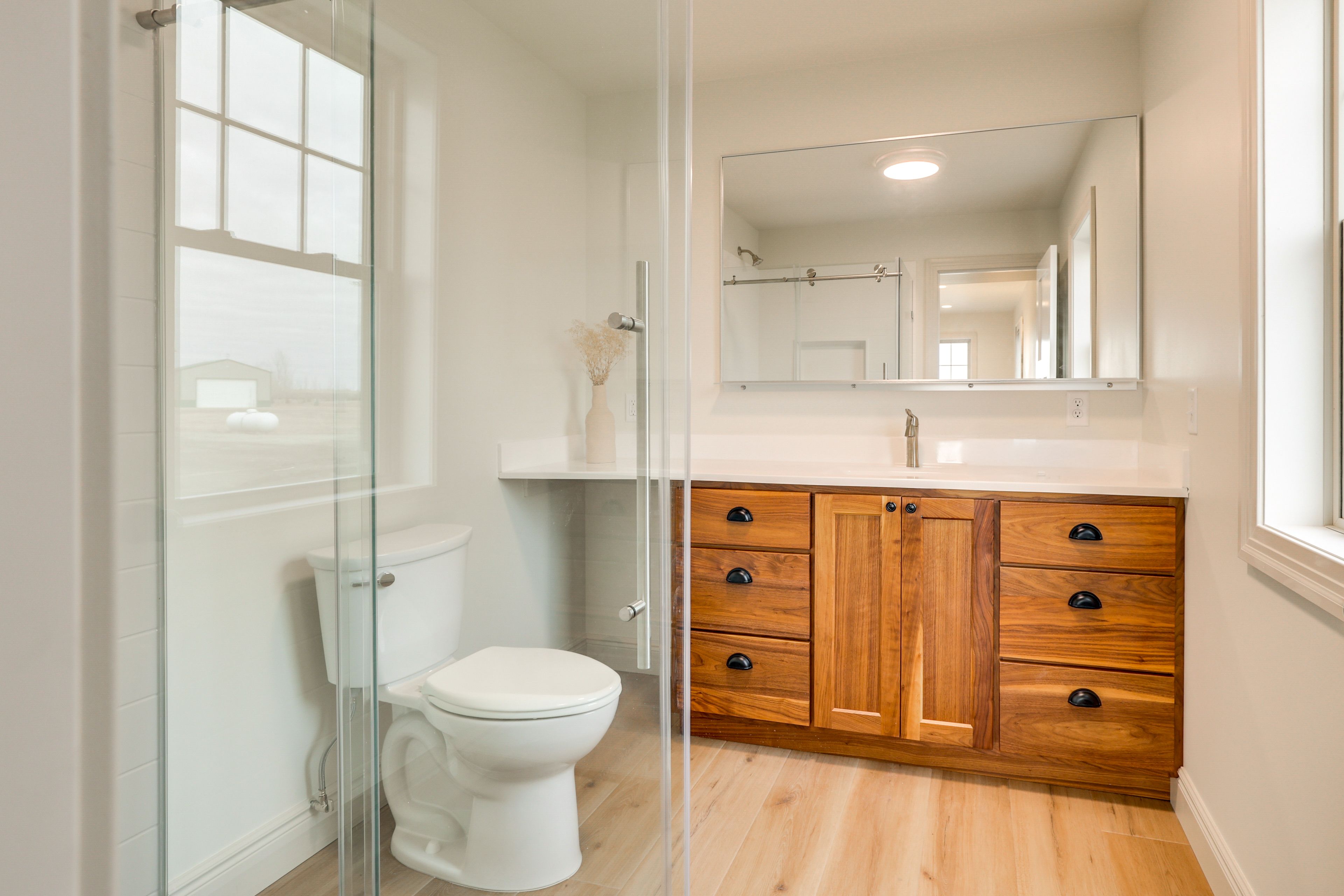 Full Bathroom | 1st Floor