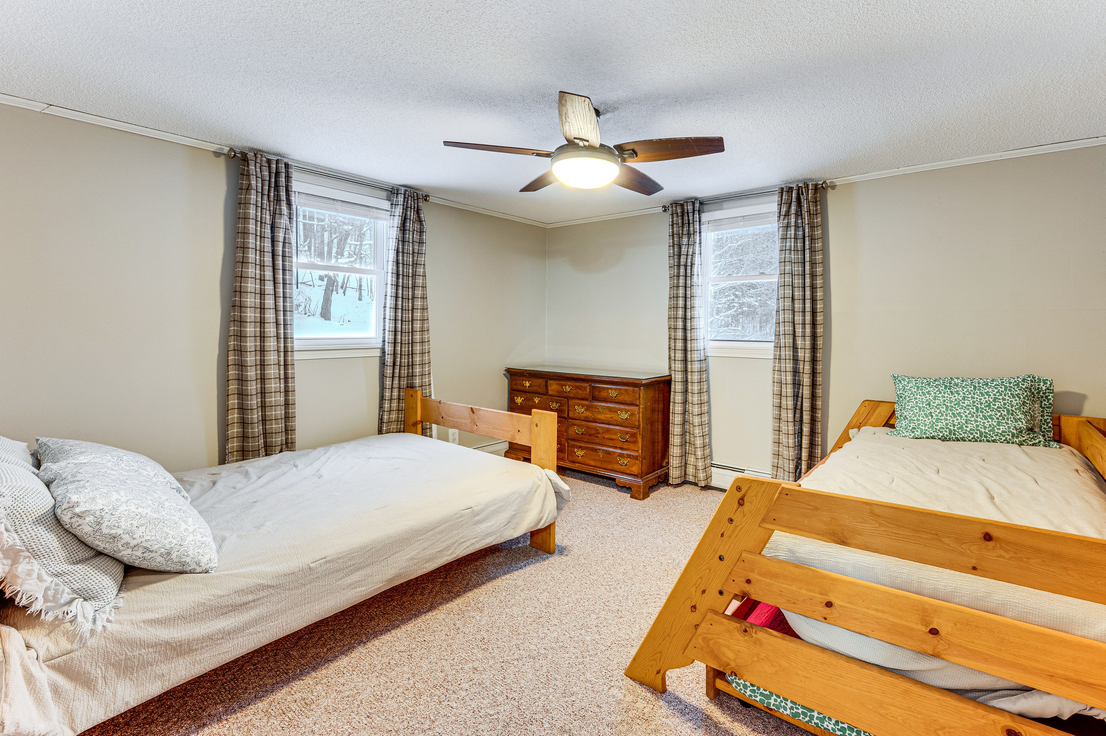 Bedroom 2 | Full Bed | Twin Bed w/ Twin Trundle | Main Floor