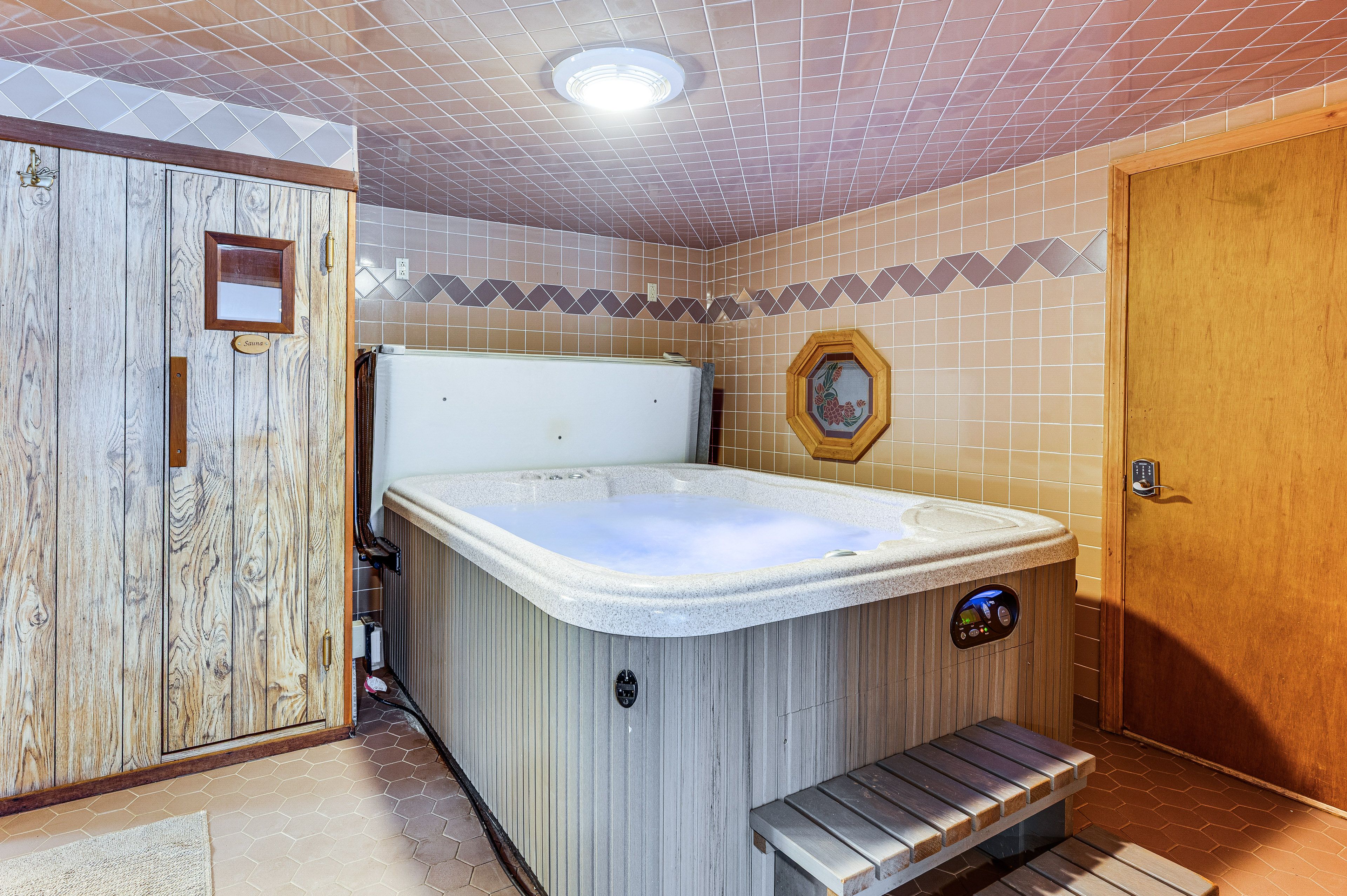 Indoor Hot Tub & Sauna