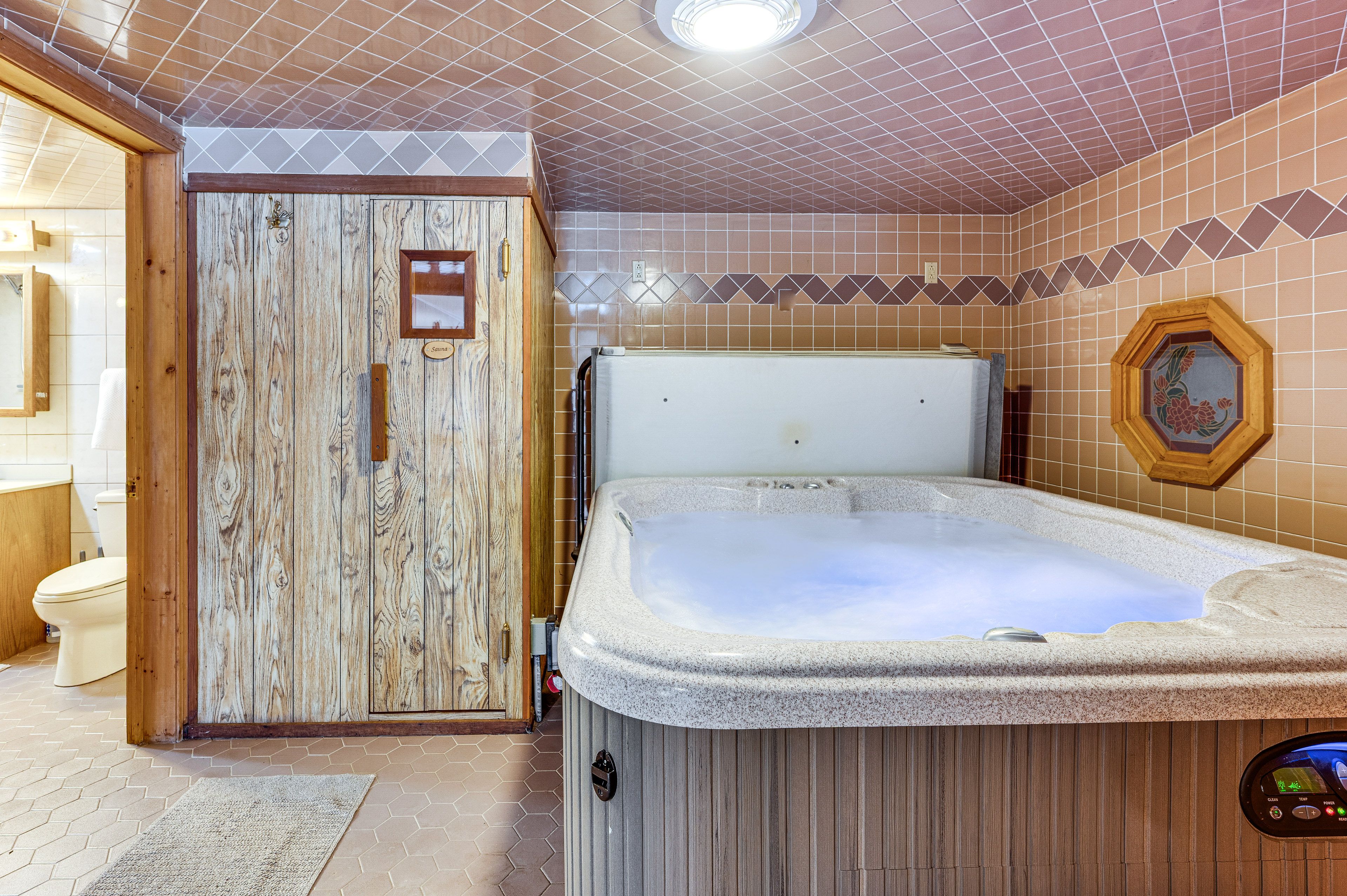 Indoor Hot Tub & Sauna | Lower Floor