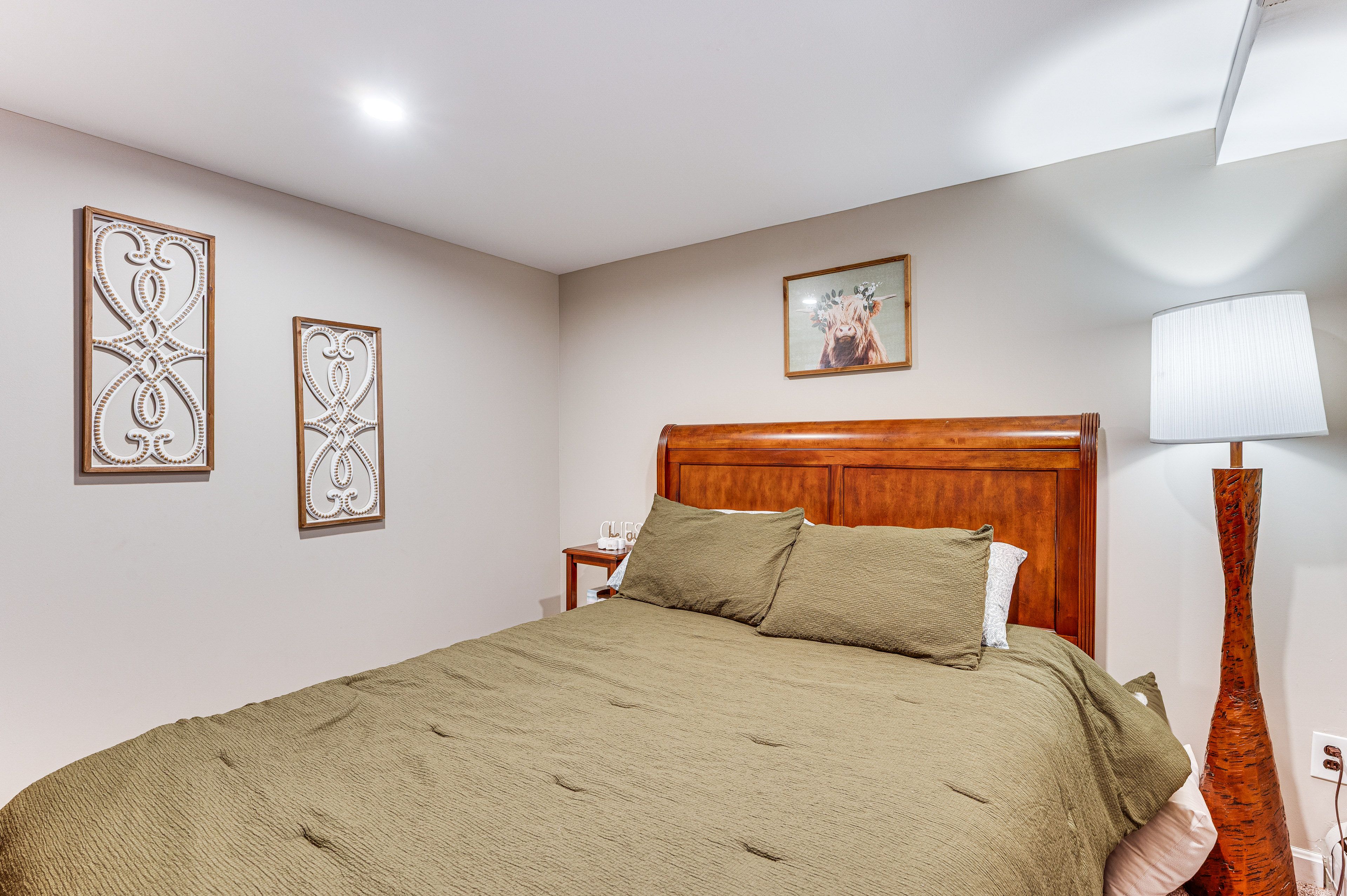 Bedroom 3 | Queen Bed | Lower Floor