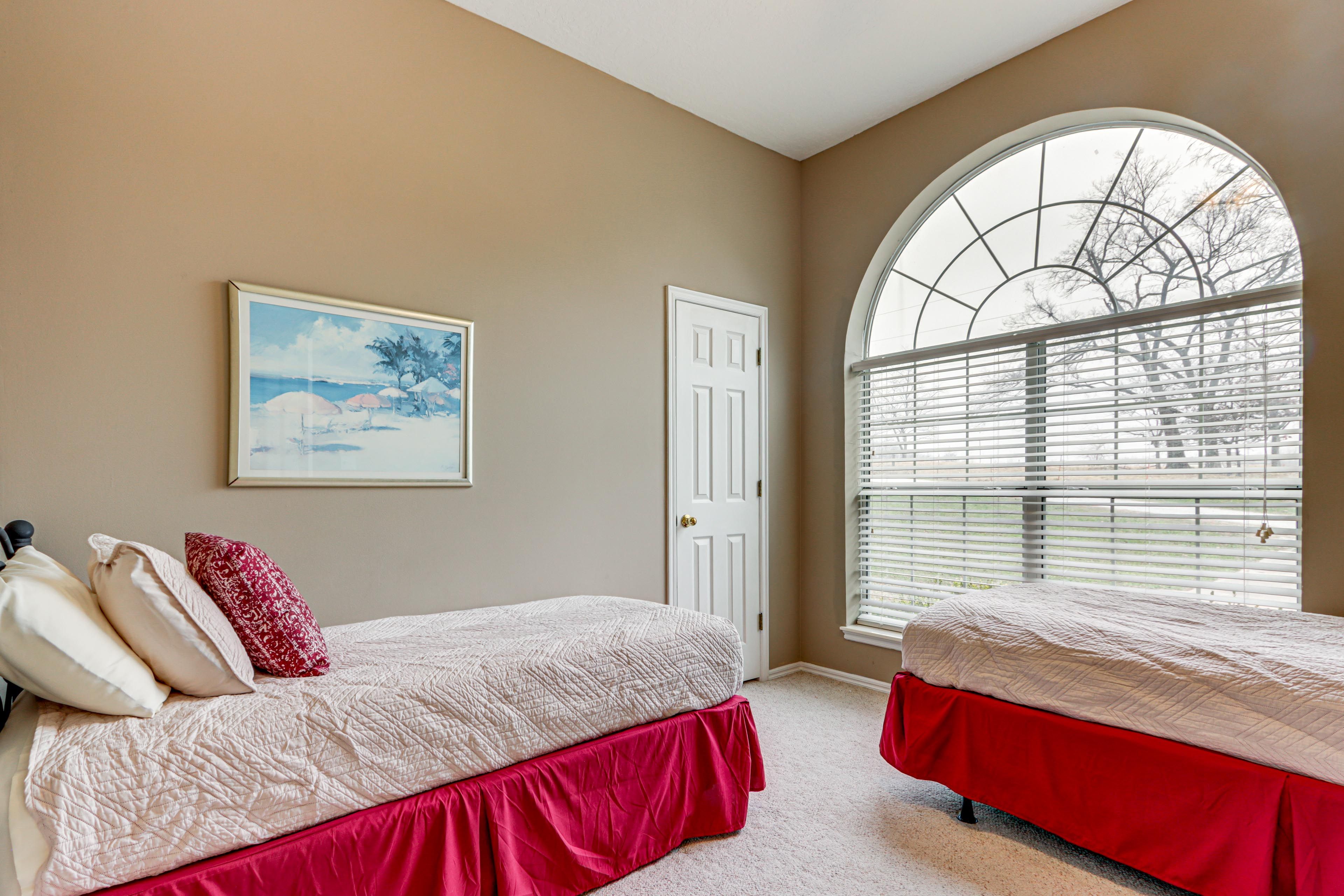 Bedroom 3 | 2 Twin Beds | Main Floor