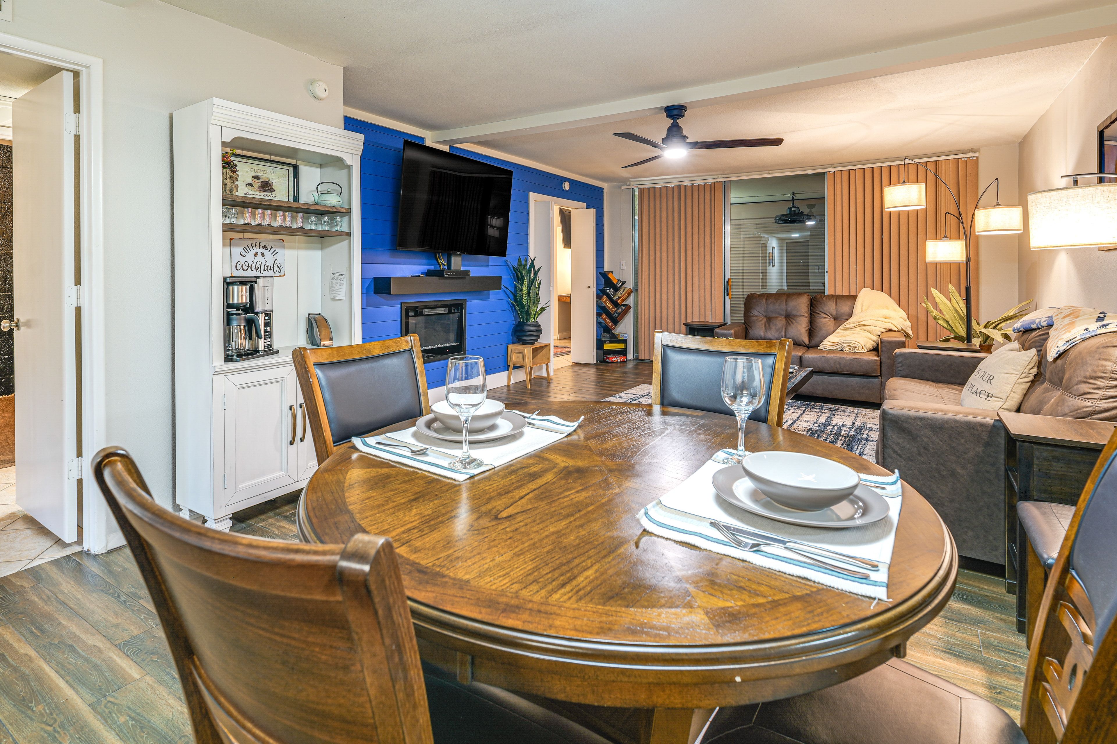 Dining Area | Living Area | Single-Story Unit