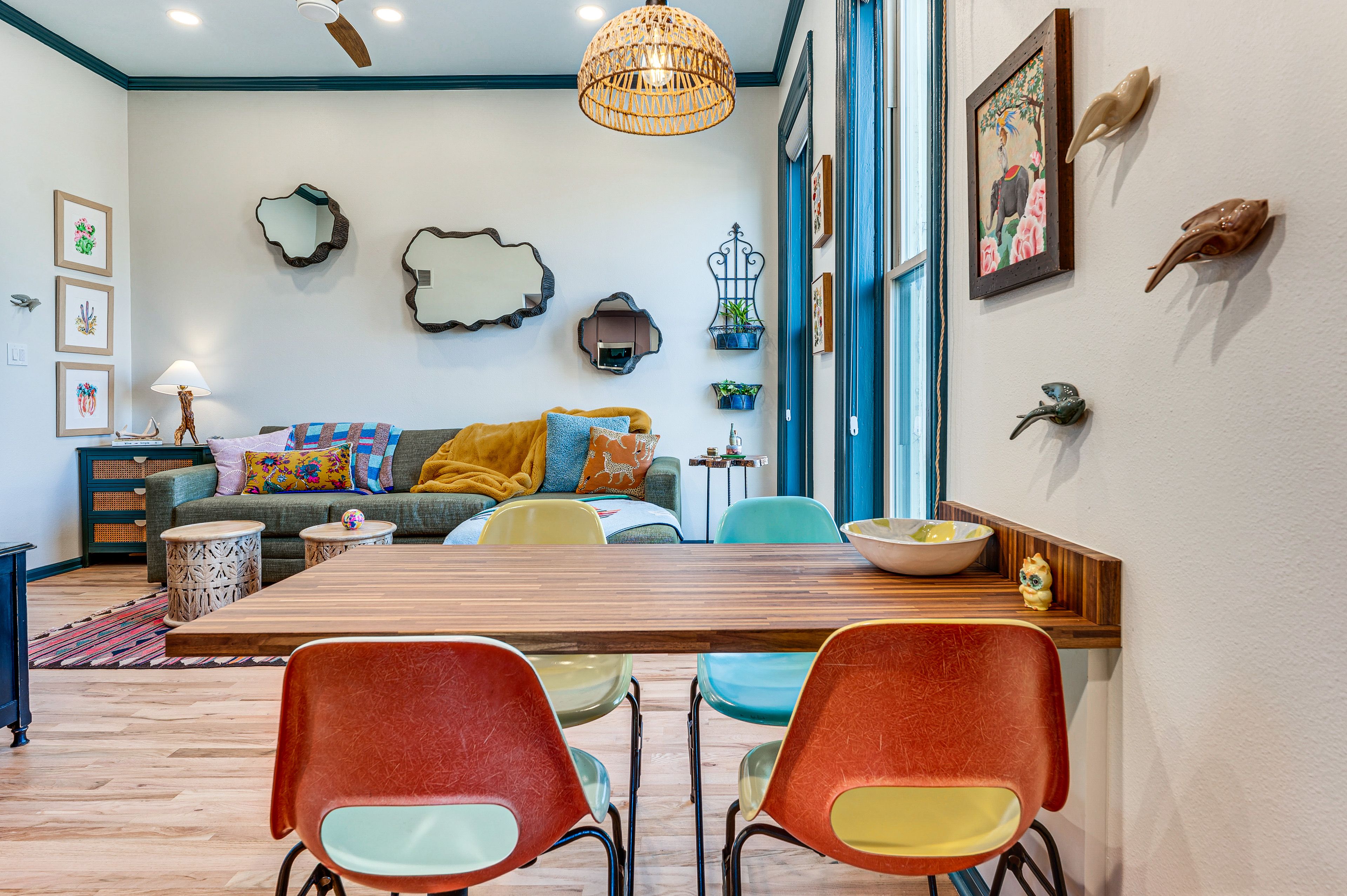 Dining Area | Dishware/Flatware