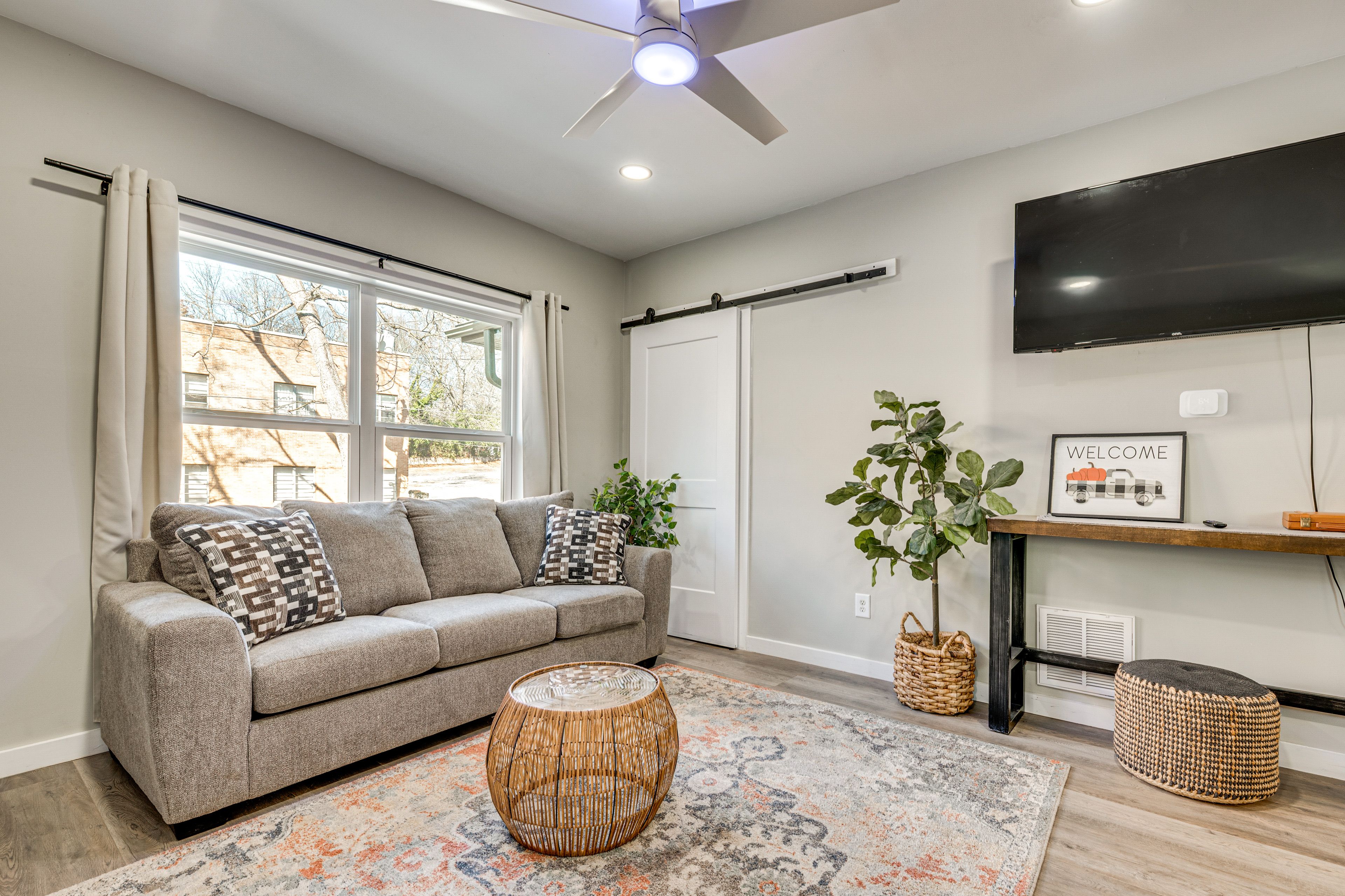 Atlanta Vacation Rental | 1BR | 1BA | 630 Sq Ft | 2 Steps Required