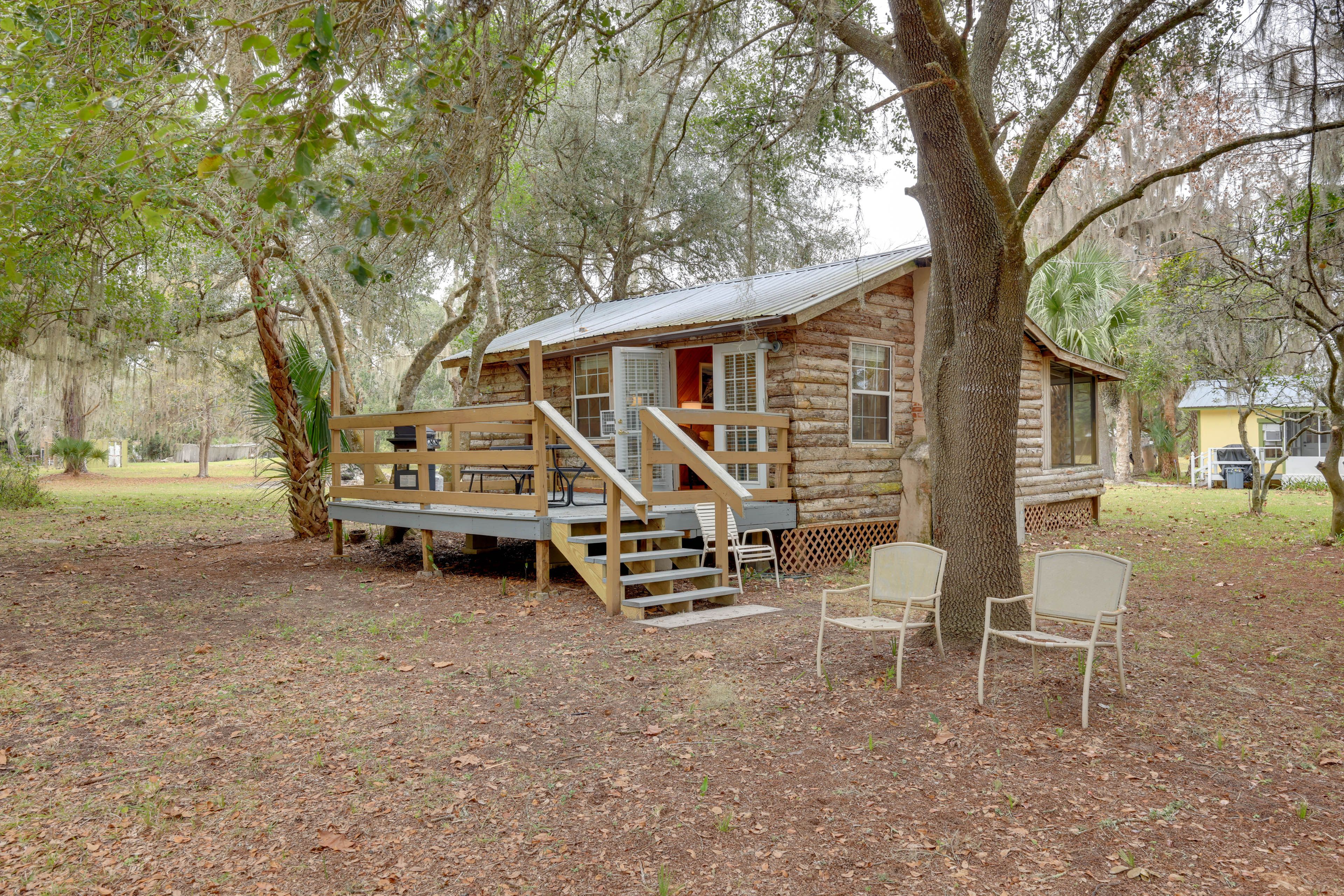 Parking | Driveway (3 Vehicles) | Boat/Trailer Parking