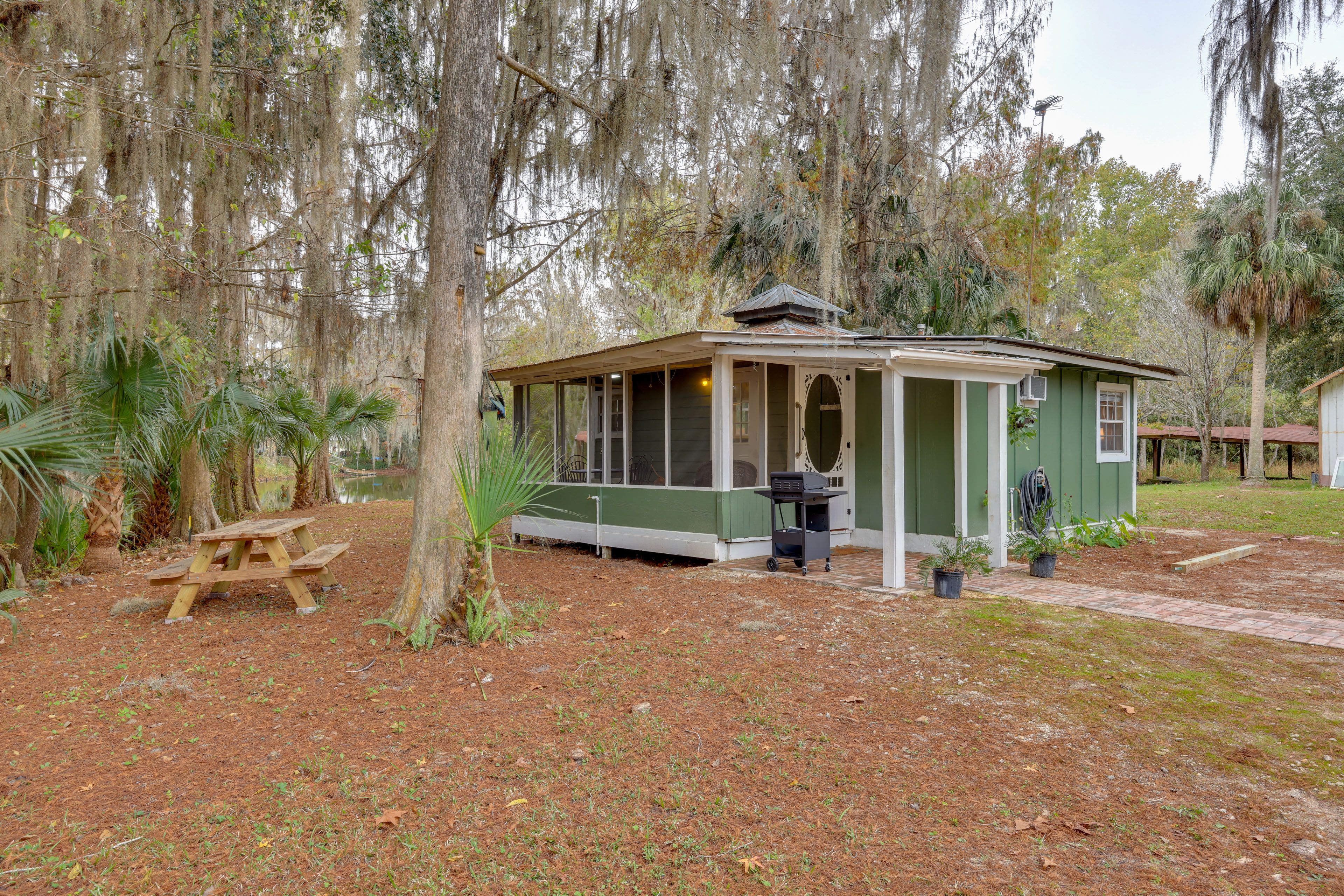 Parking | Driveway (3 Vehicles) | Boat/Trailer Parking