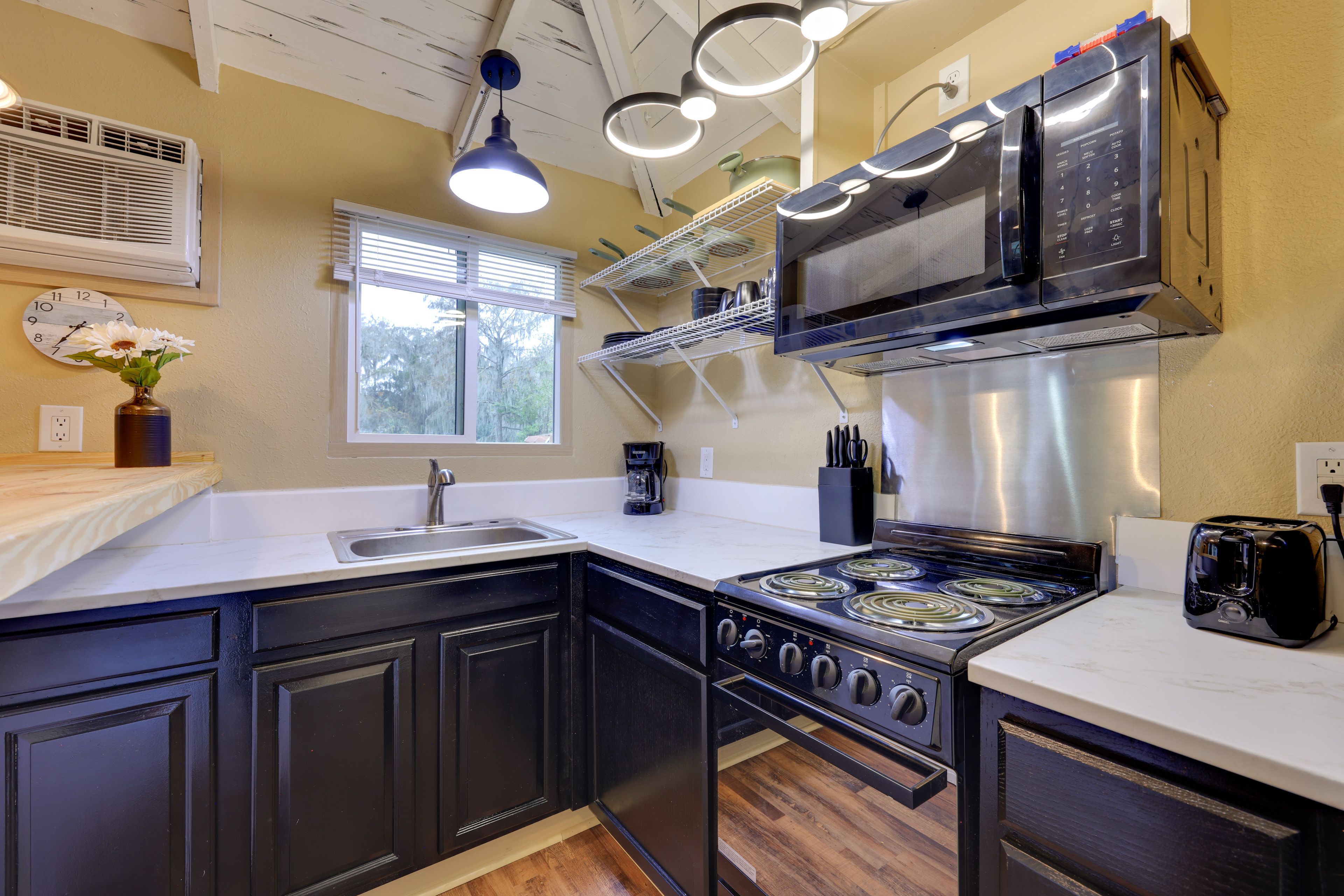 Kitchen | Drip Coffee Maker | Toaster