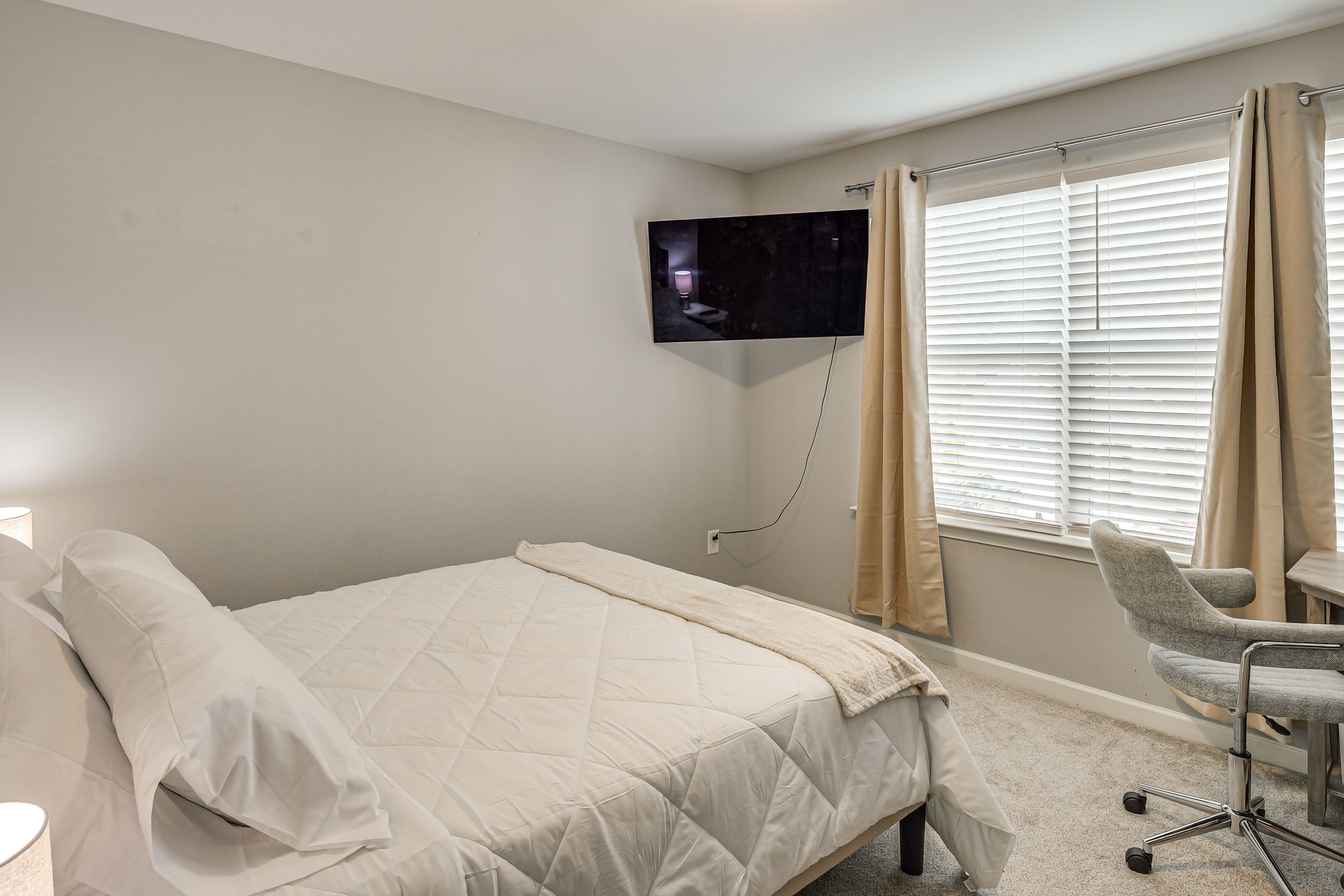 Bedroom 3 | Queen Bed | Dedicated Workspace | 2nd Floor