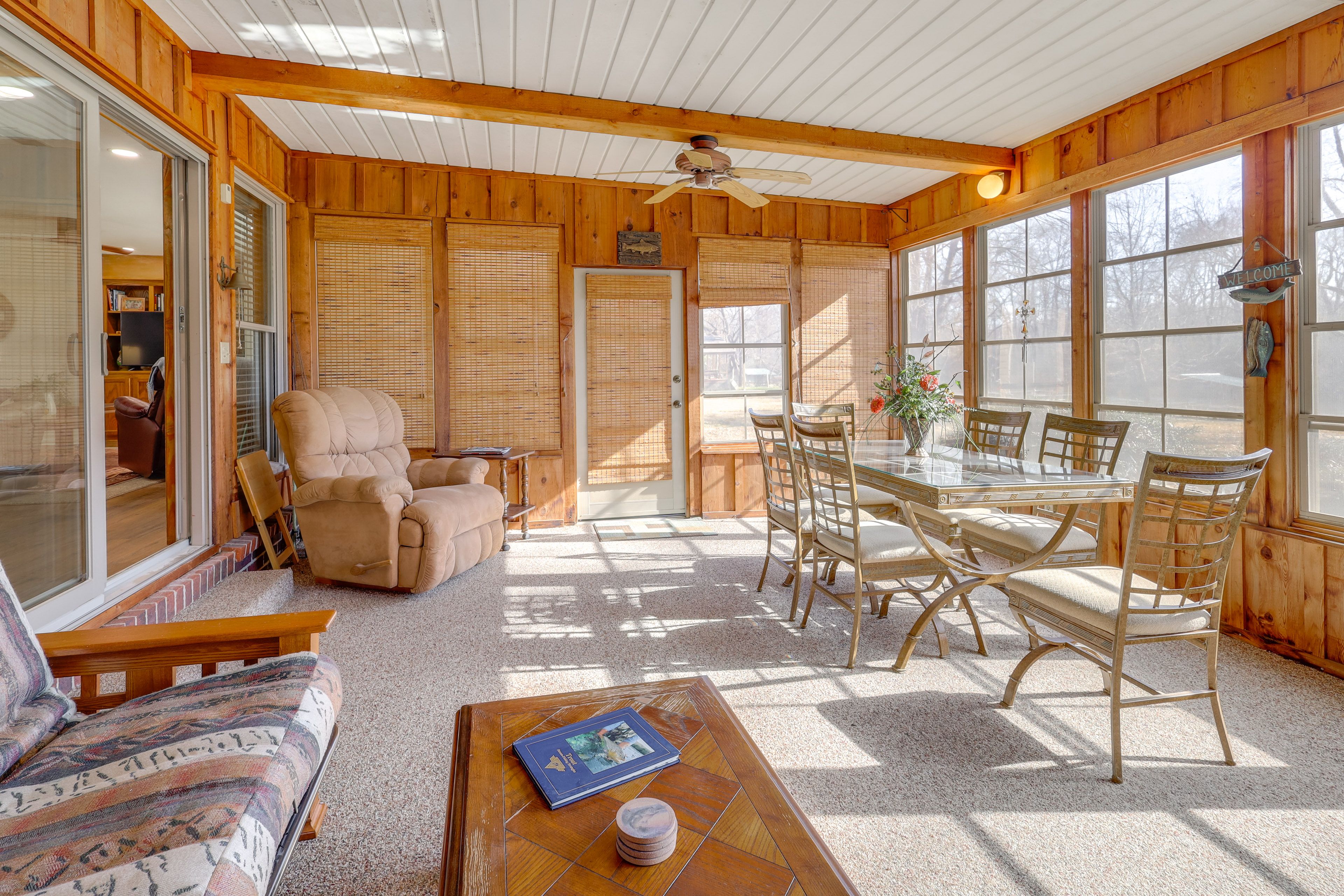 Screened Porch | Full Futon