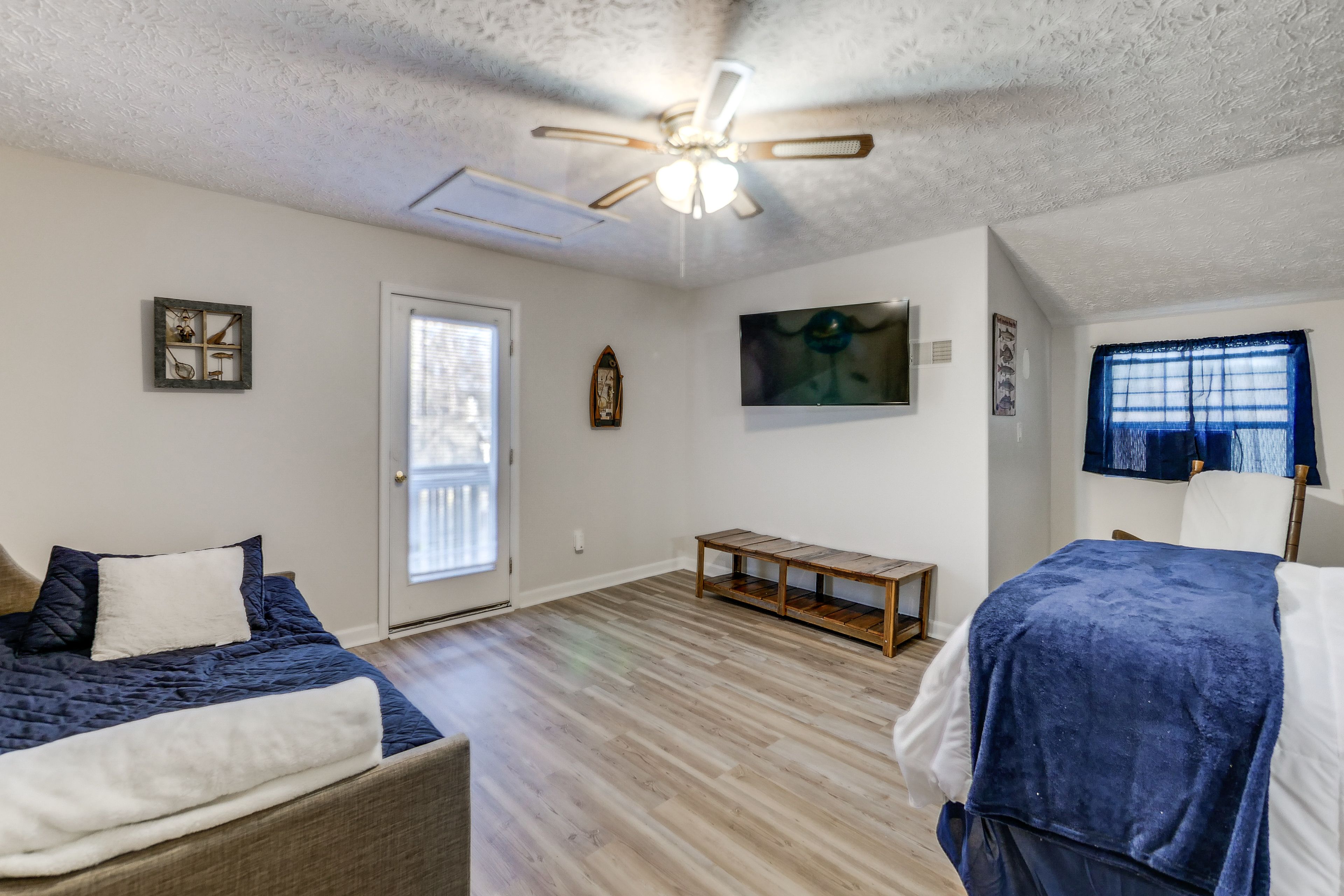 Bedroom 2 | 2nd Floor | Queen Bed | Twin Daybed w/ Twin Trundle