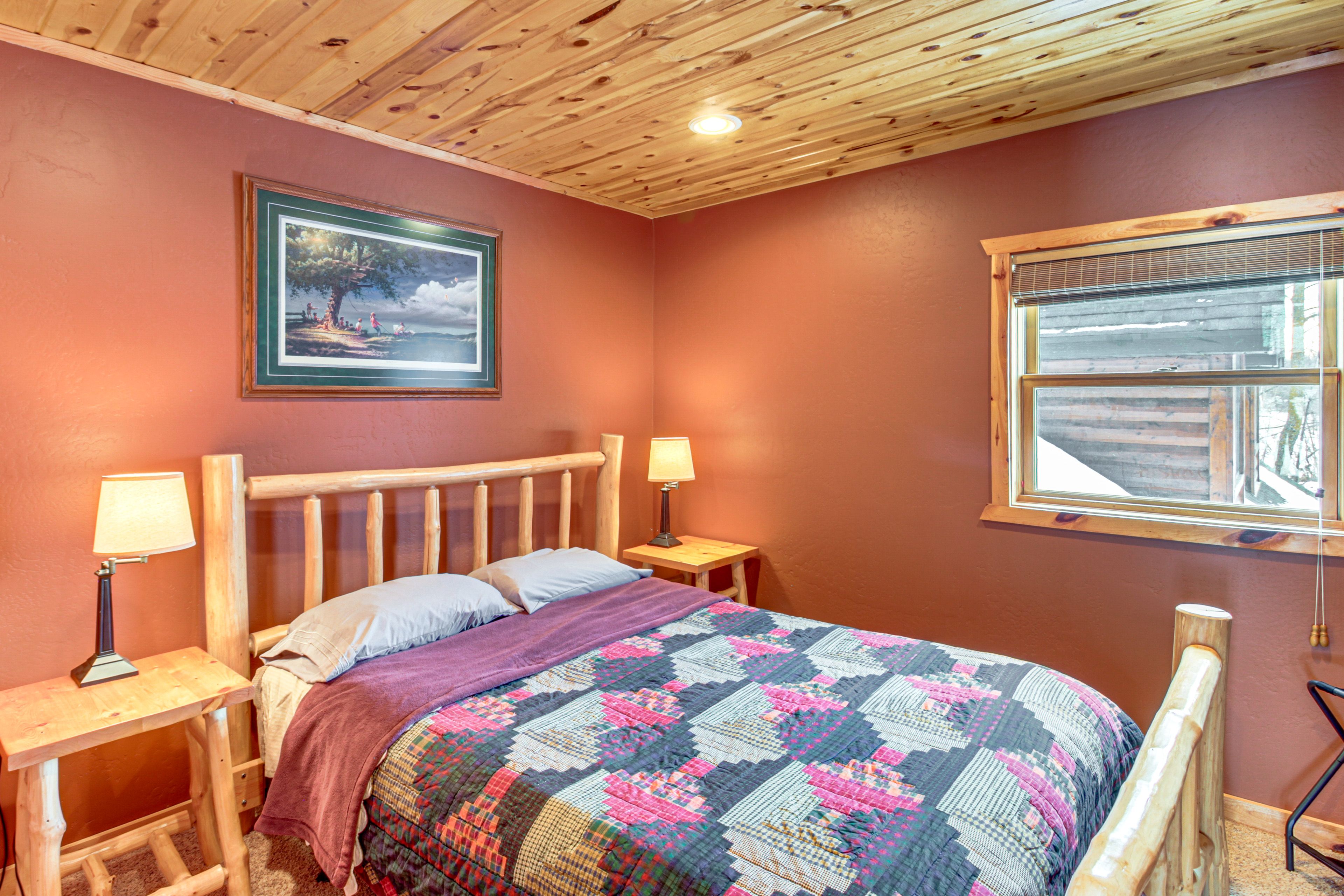 Bedroom 3 | Upper Level | Queen Bed