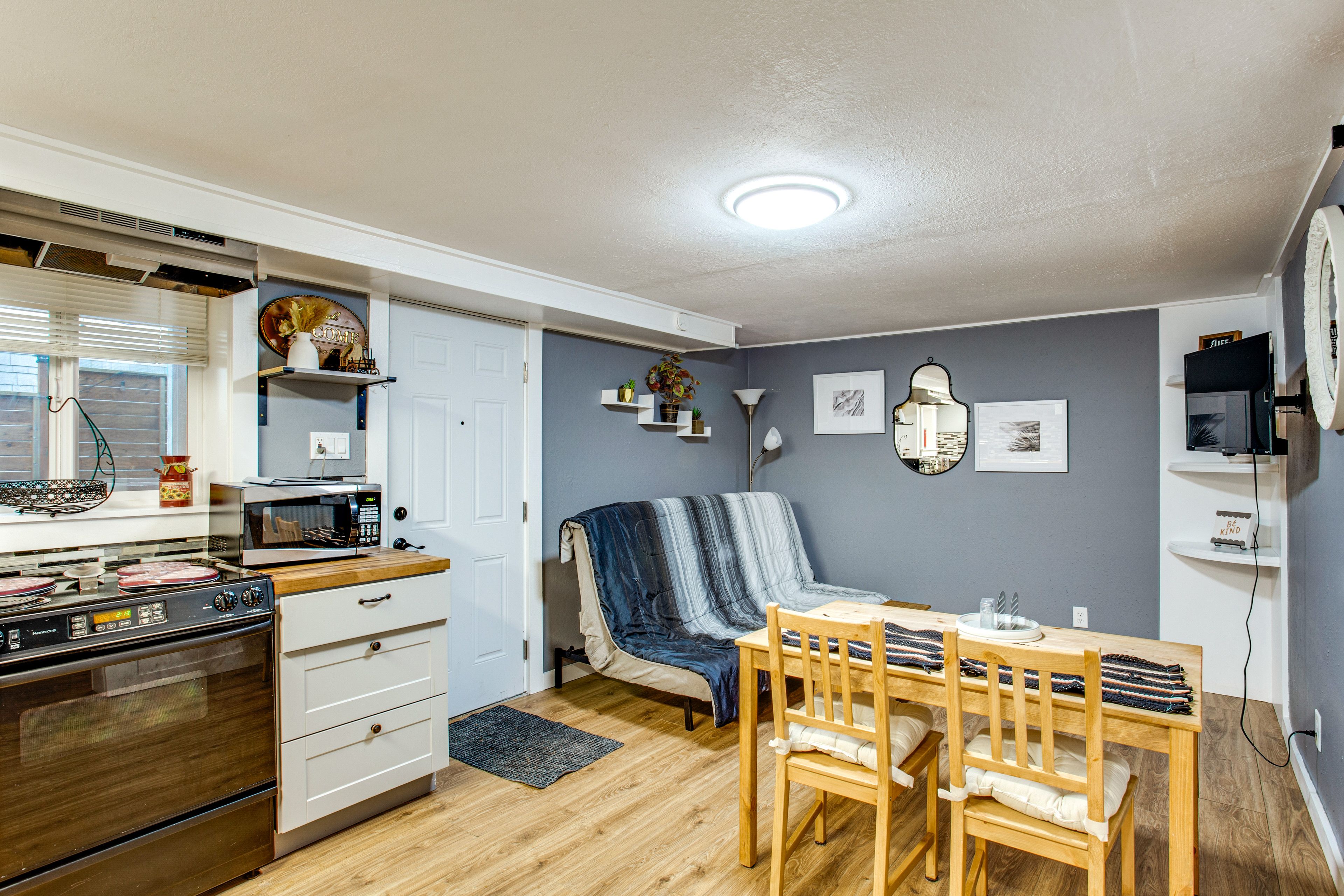 Living Area | Sleeper Sofa | Flat-Screen TV | Dining Area