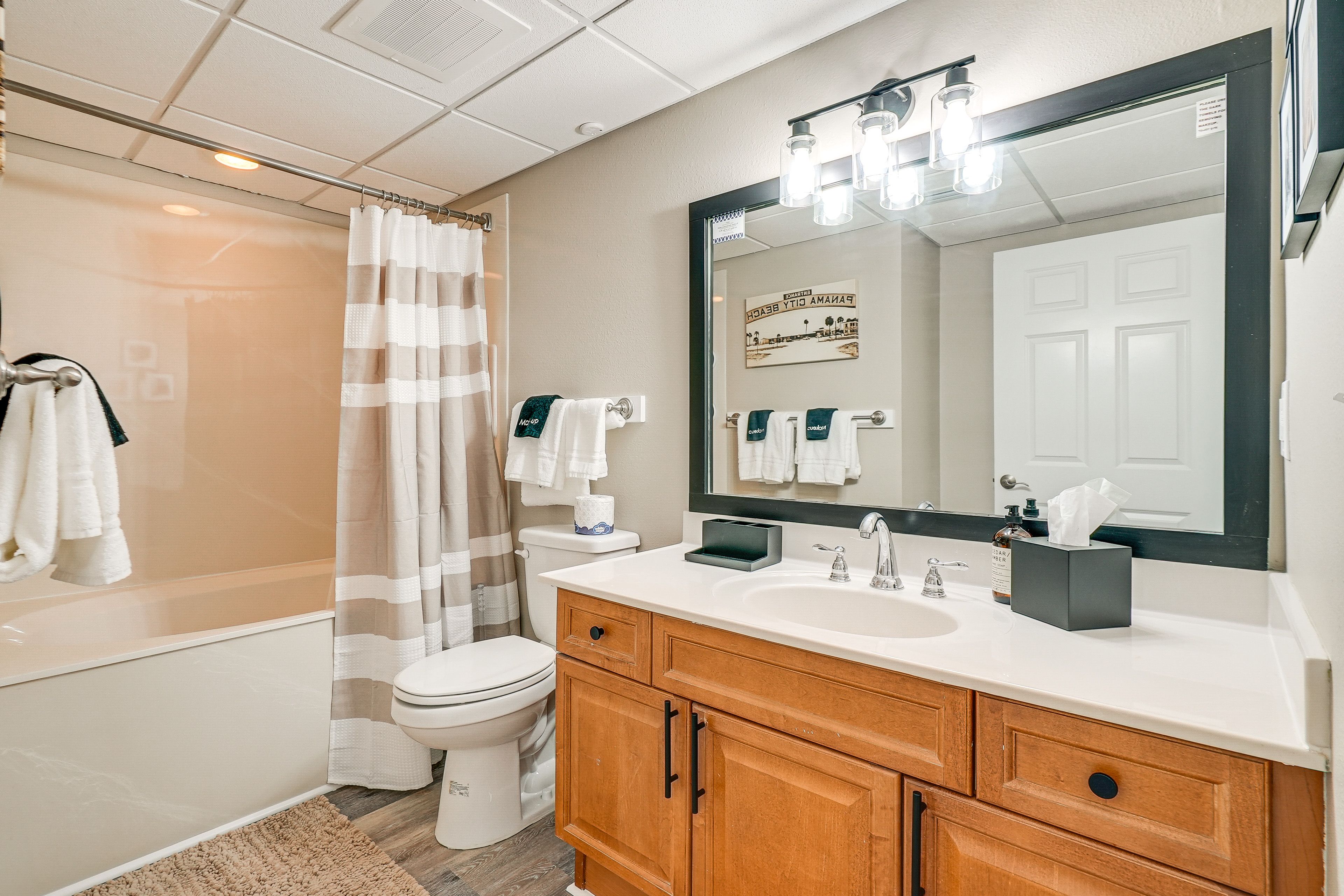 Bathroom | Towels Provided