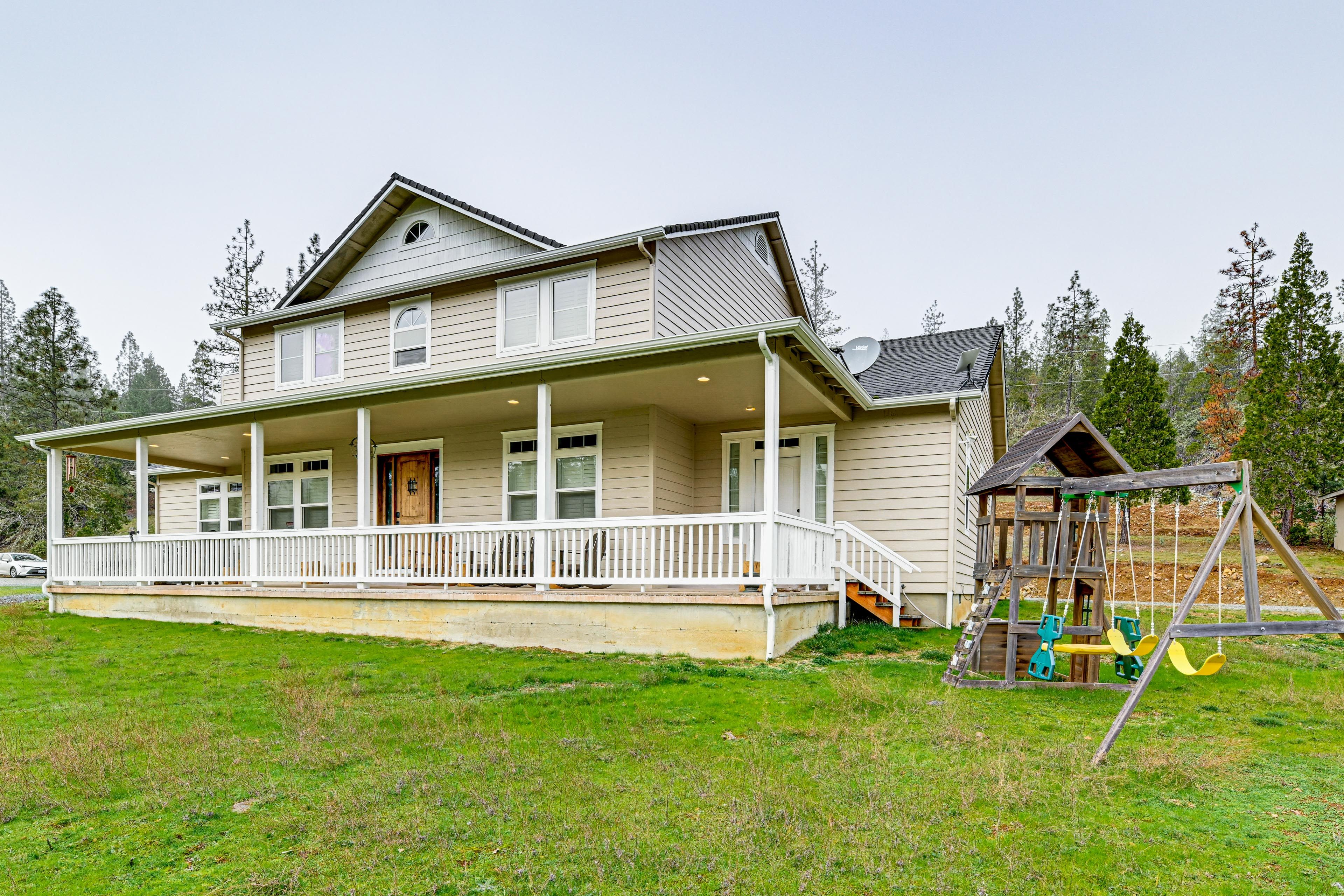 Exterior | 2-Story Home