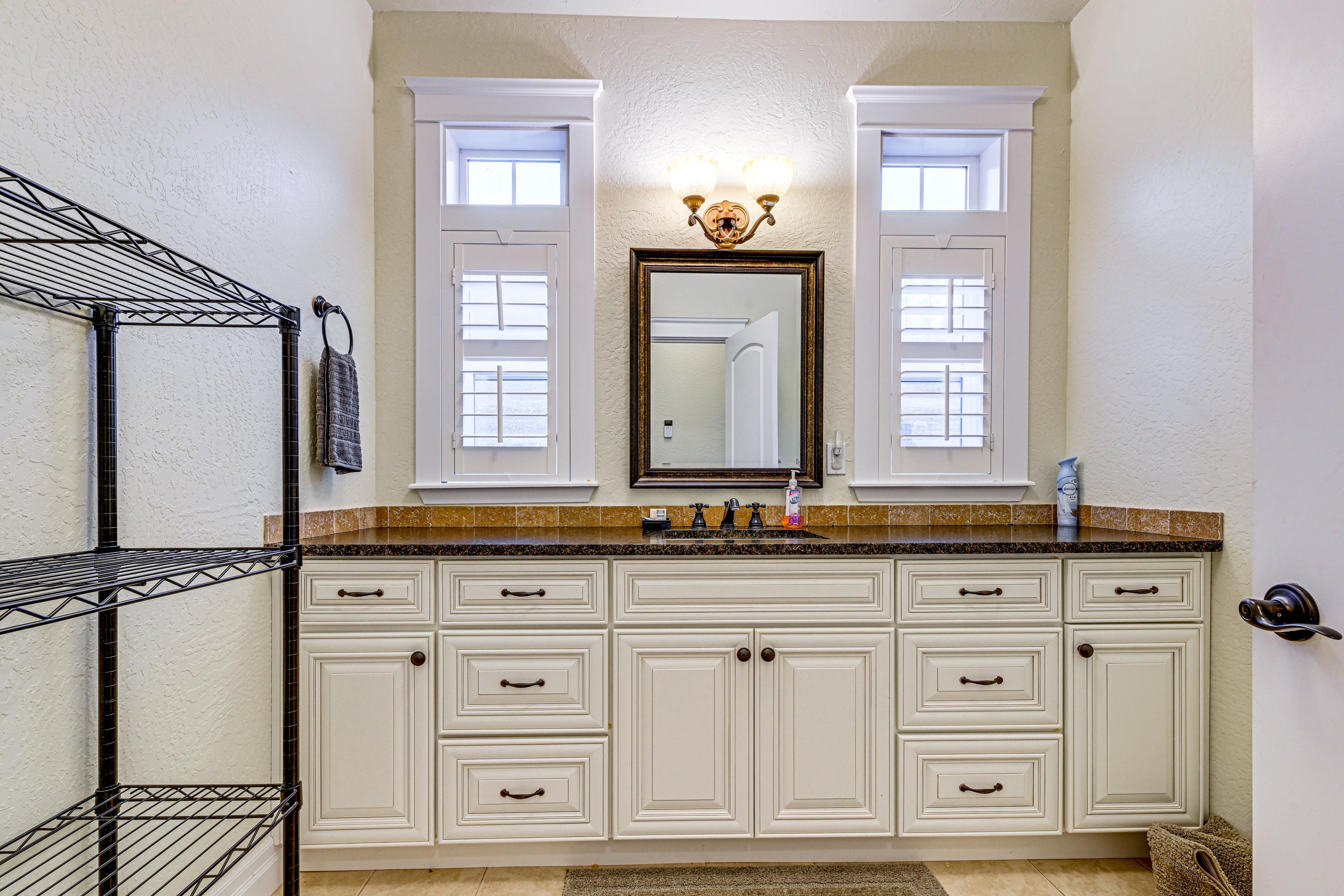 Half Bathroom | 1st Floor