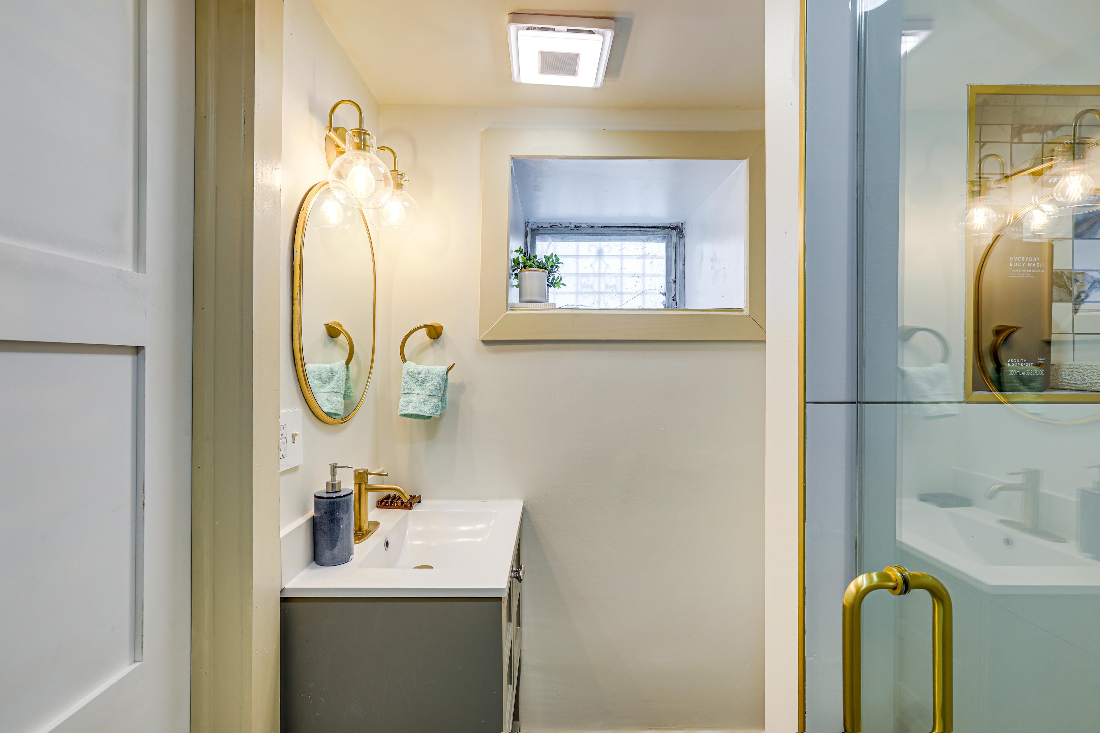 Full Bathroom | Basement