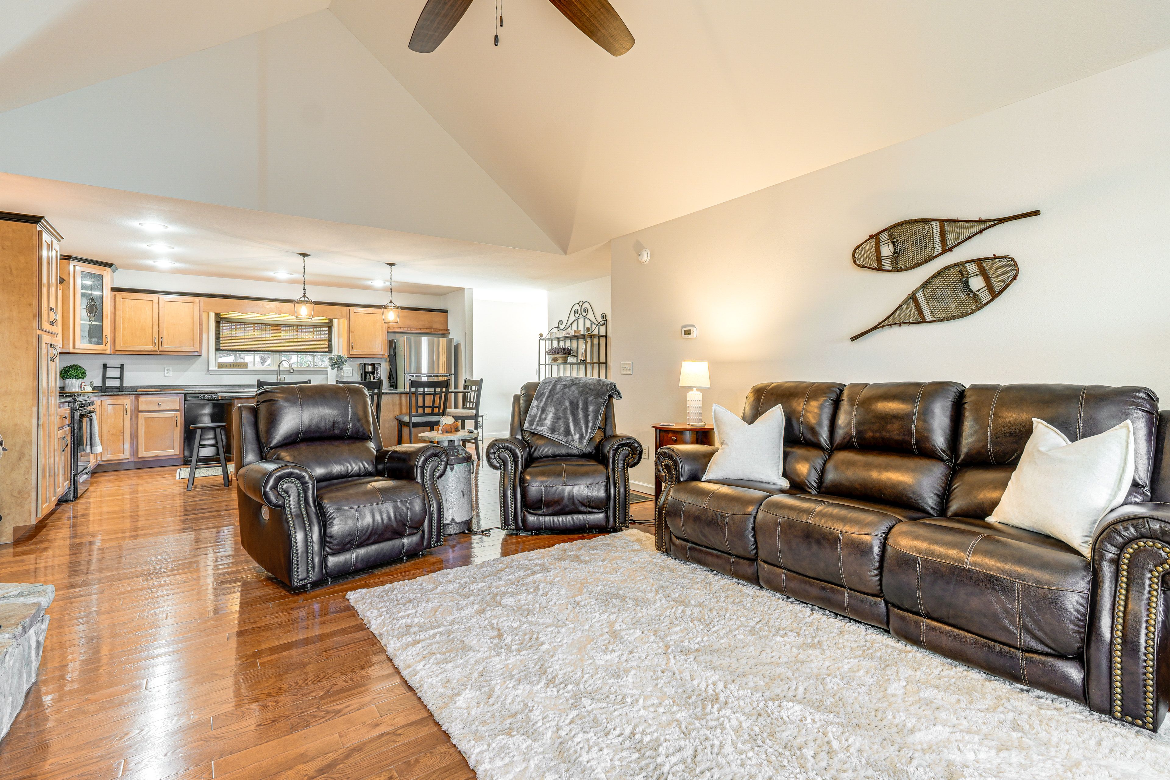 Living Area | Smart TV | Wood-Burning Fireplace