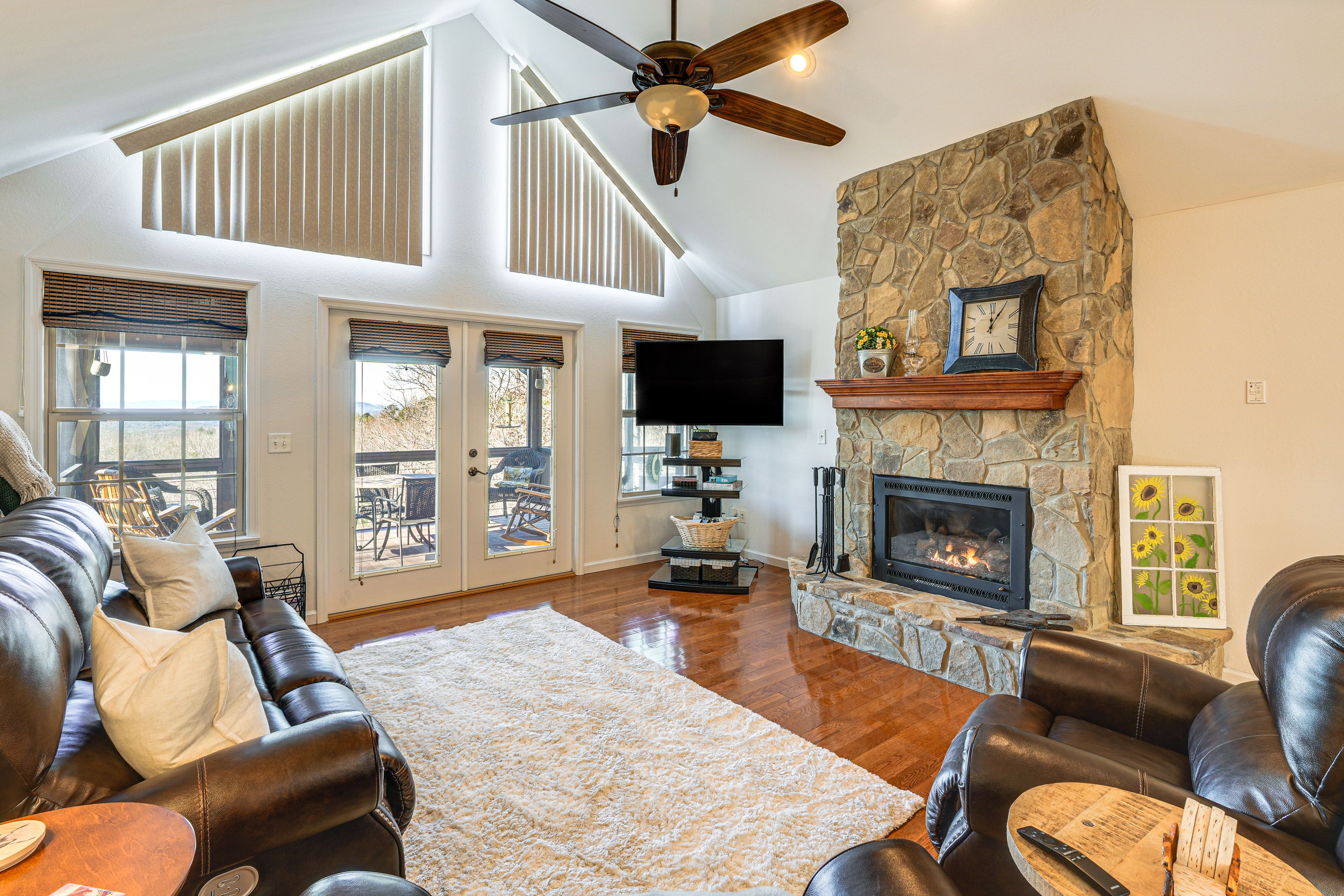 Murphy Vacation Rental | 2BR | 2BA | Steps to Enter | 1,400 Sq Ft