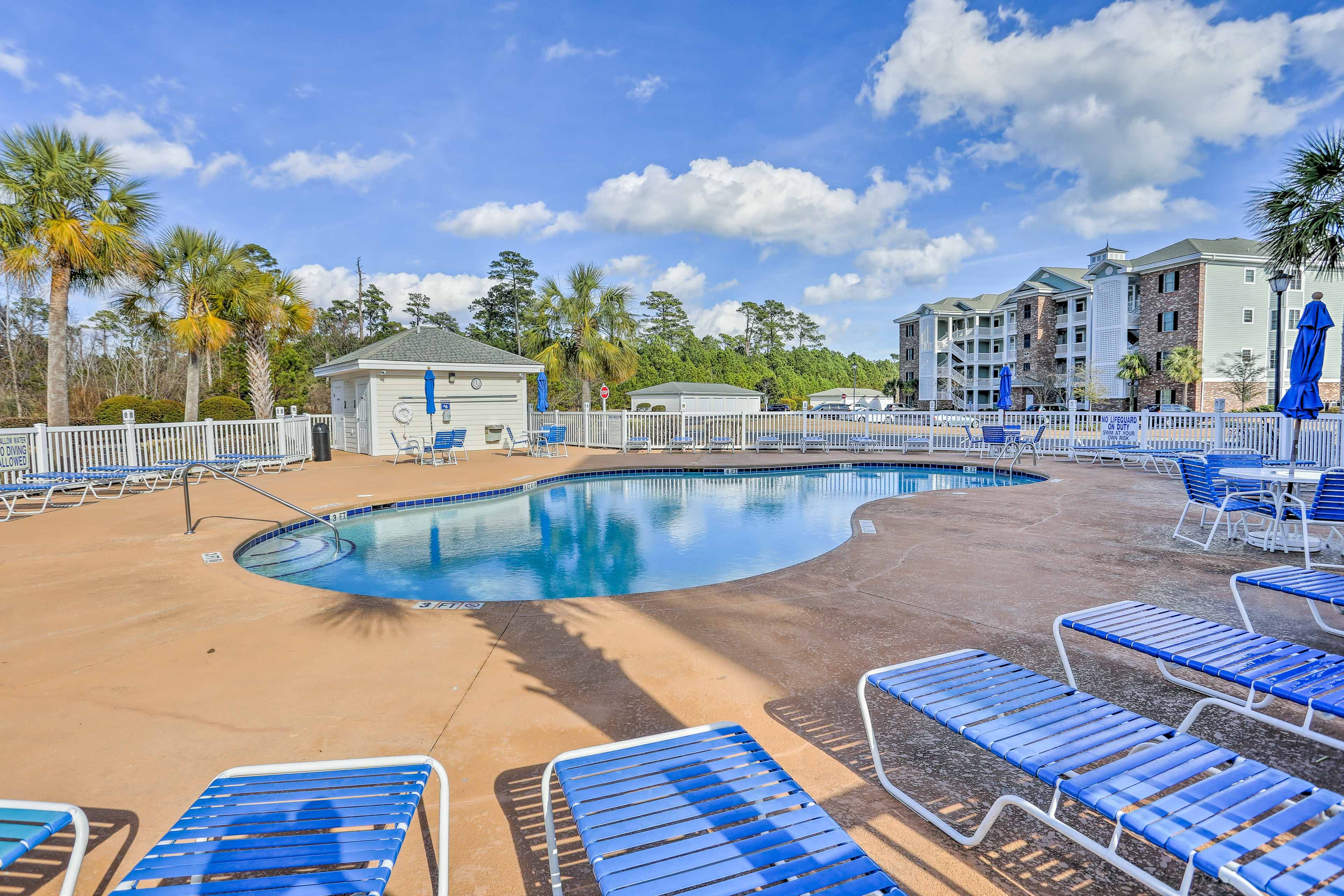Magnolia Pointe | Community Amenities | Seasonal Outdoor Pool (Heated)