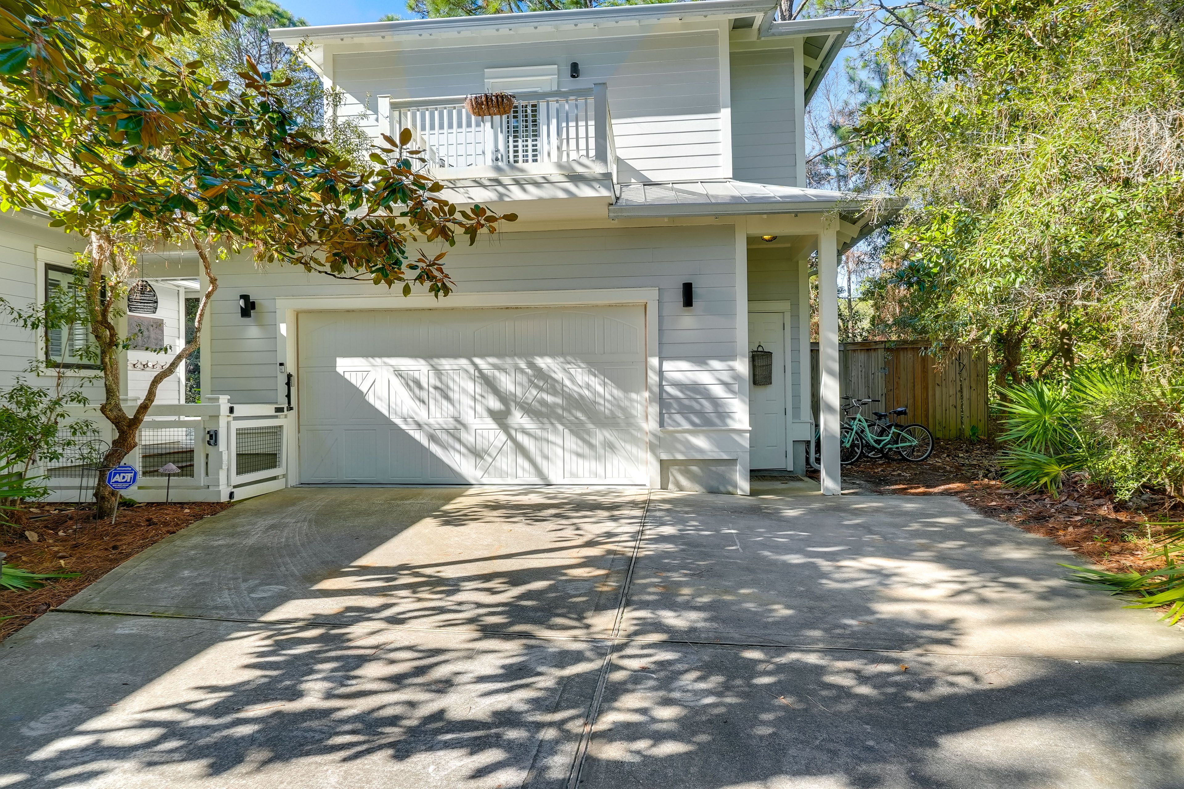 Parking | Driveway (3 Vehicles)