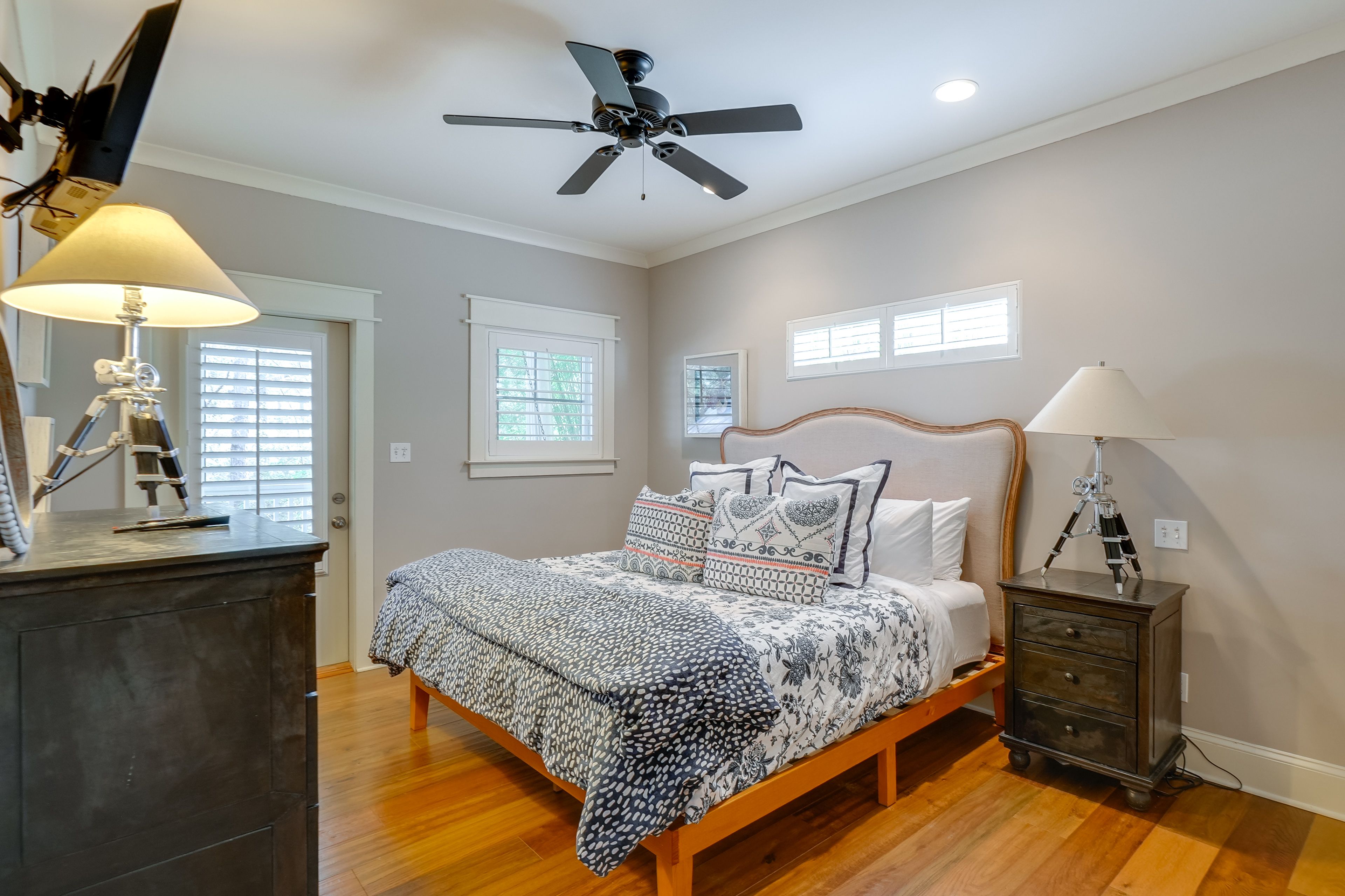 Bedroom 2 | King Bed | 2nd Floor