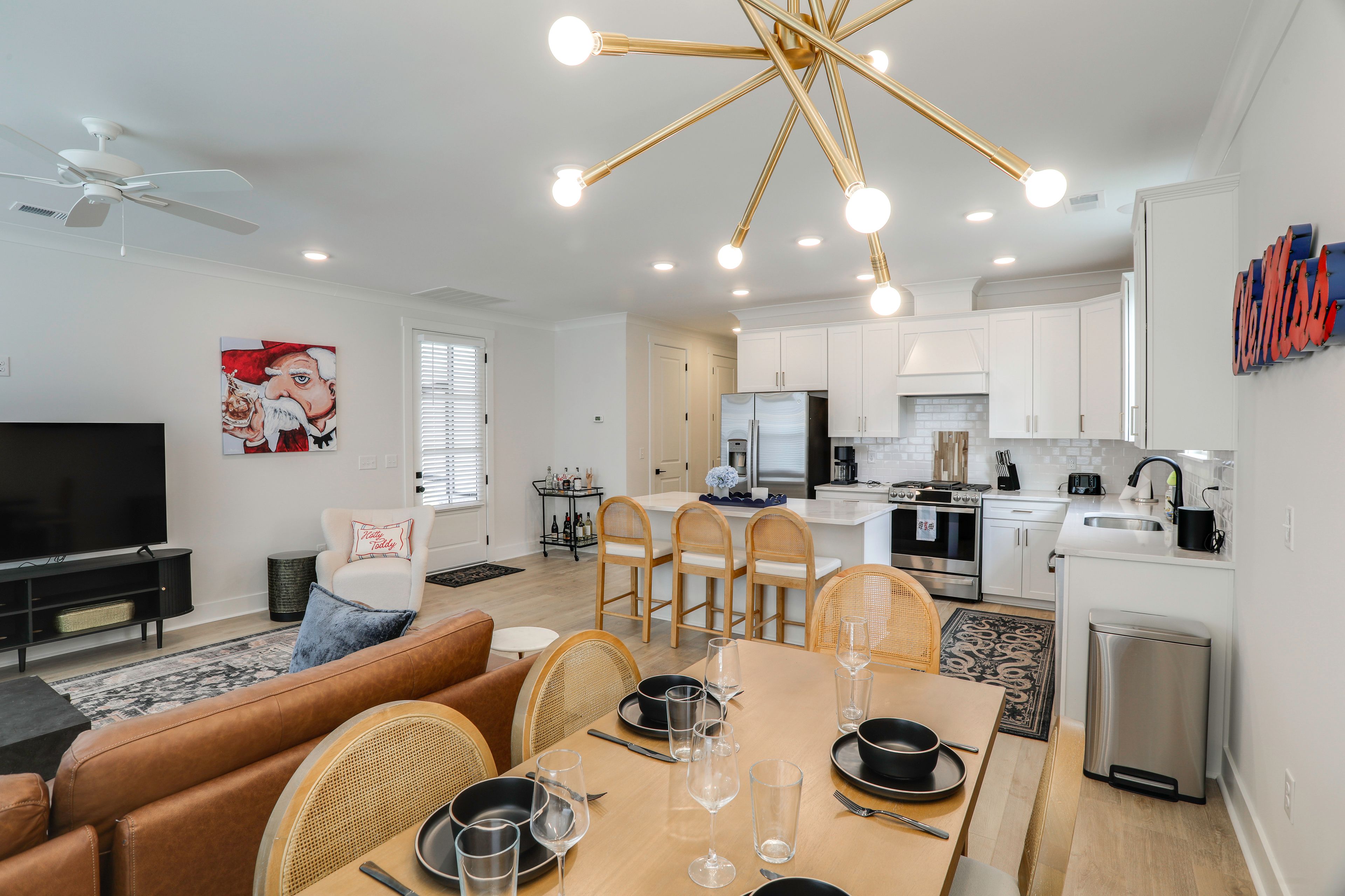 Dining Area | 1st Floor