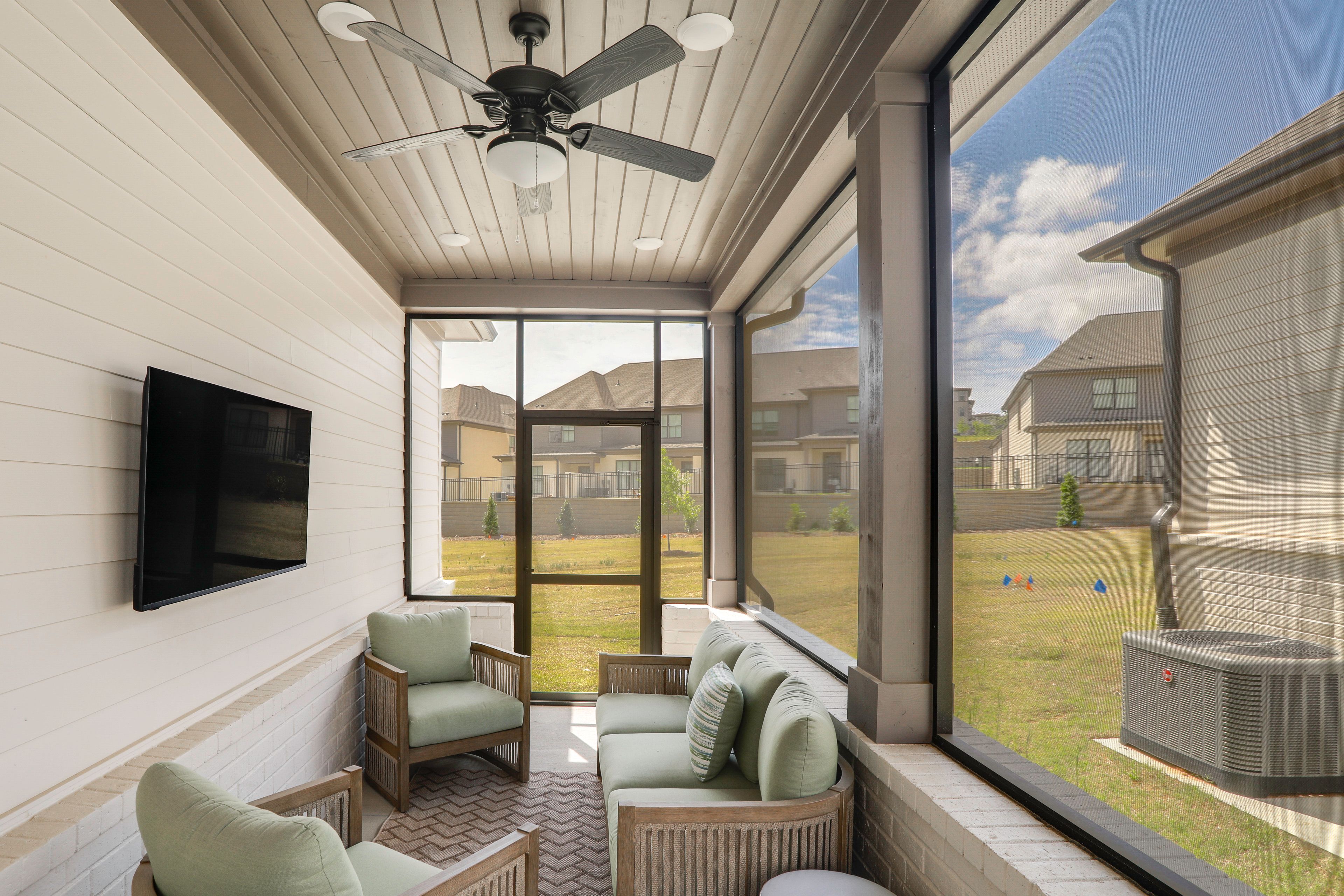 Screened-In Porch