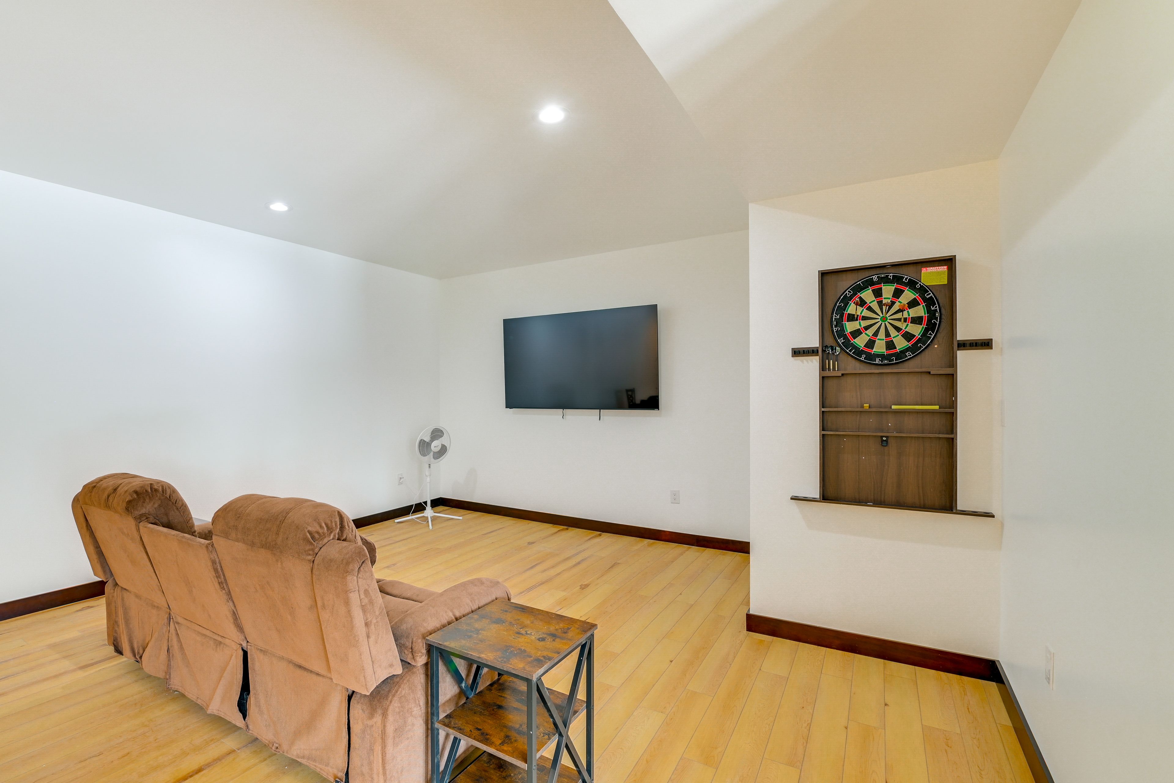 Game Lounge | Lower Level