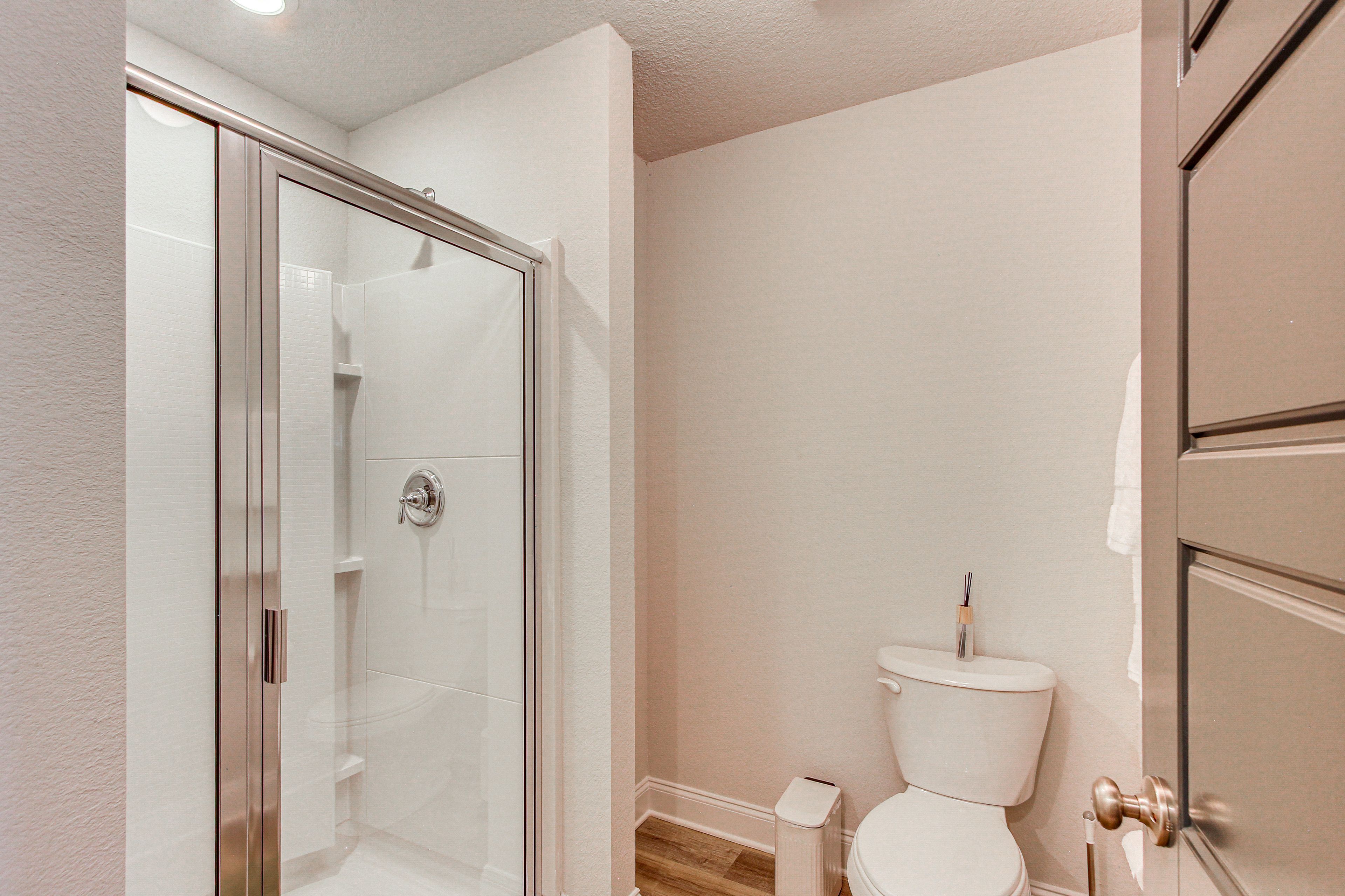 Full Bath | Towels | Hair Dryer | 2nd Floor