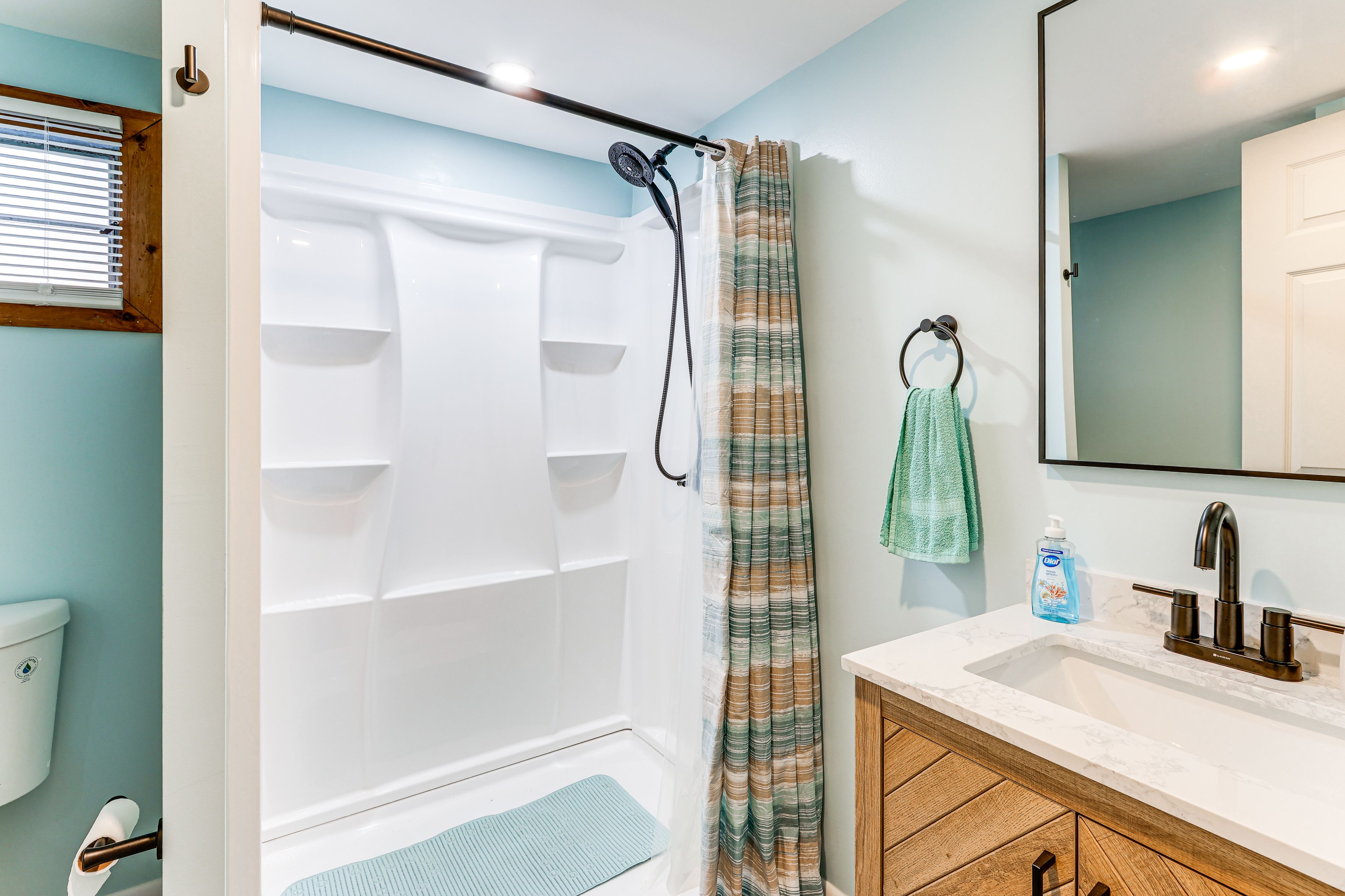 Bathroom | Towels Provided