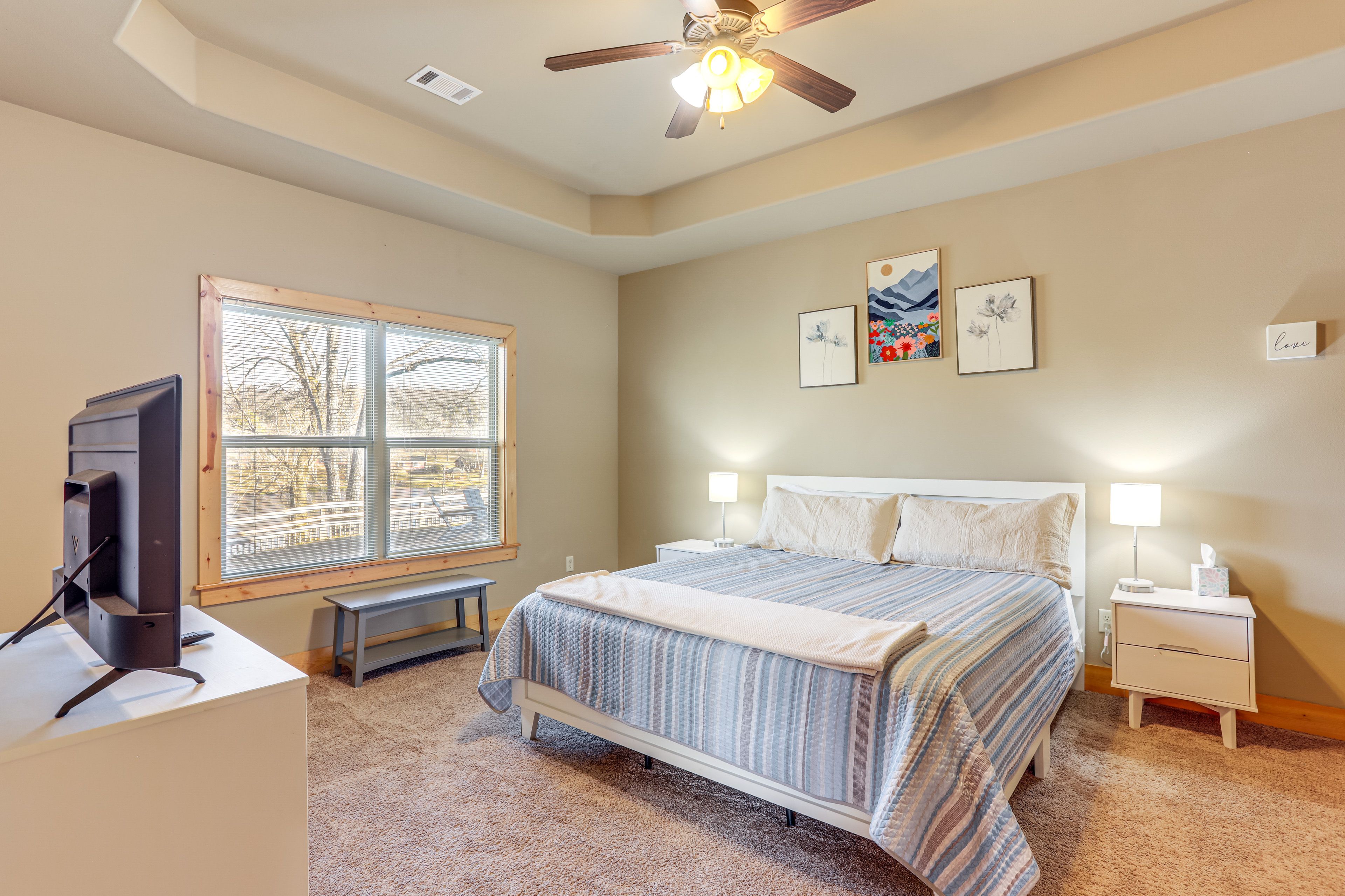 Bedroom 1 | King Bed | Full Futon | Smart TV w/ Cable