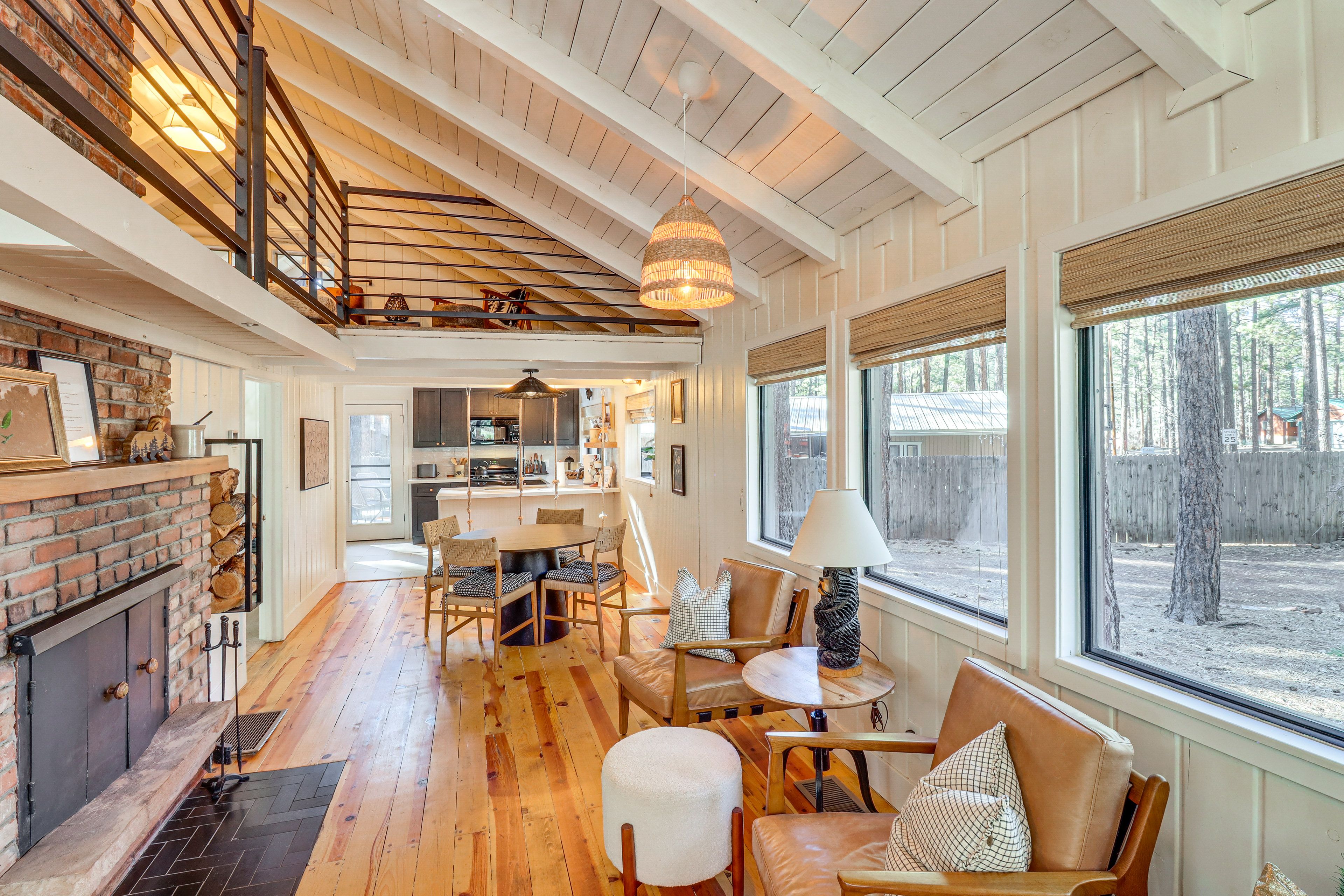 Sitting Room | 1st Floor | Free WiFi | Fireplace