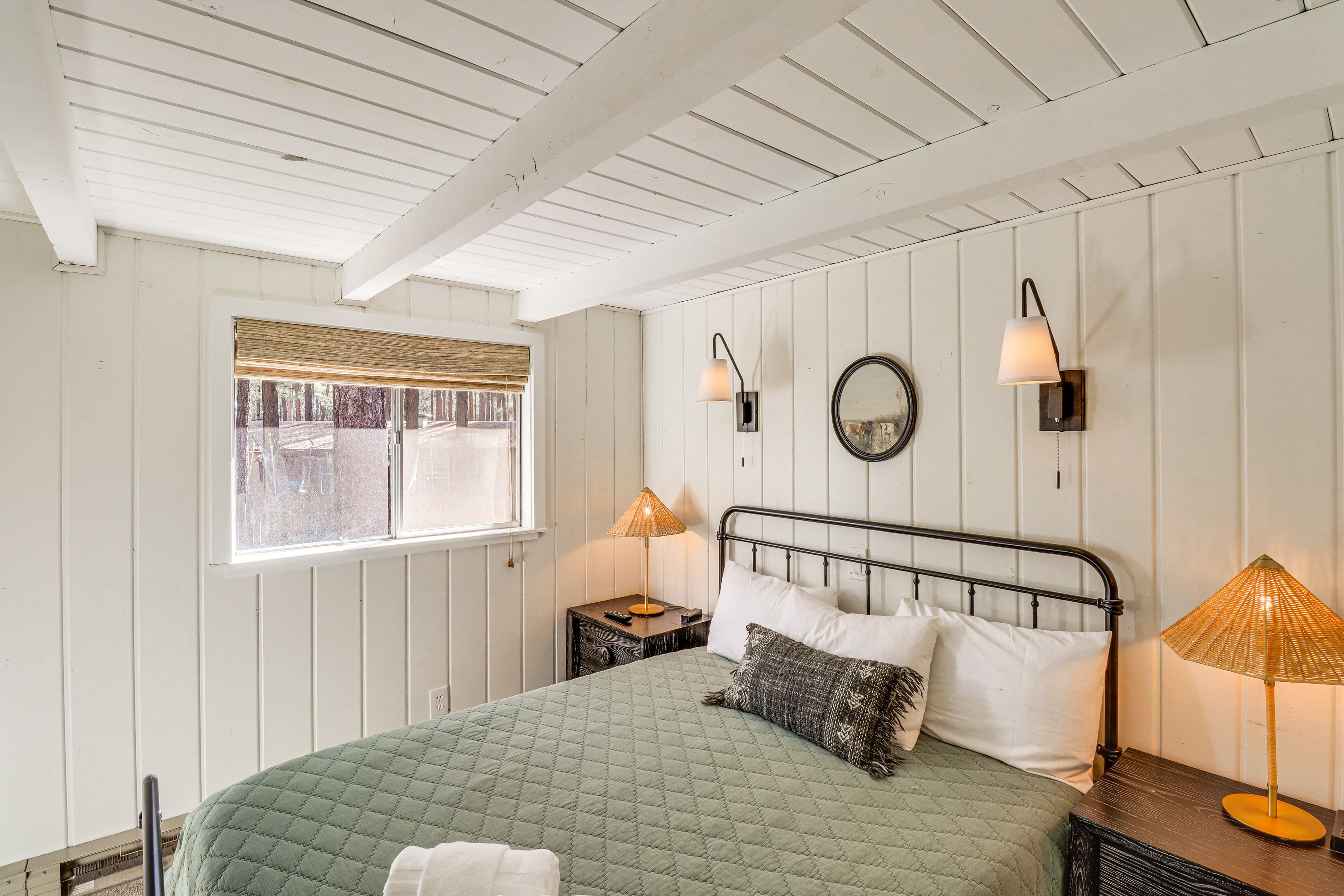 Bedroom 2 | Queen Bed | 1st Floor